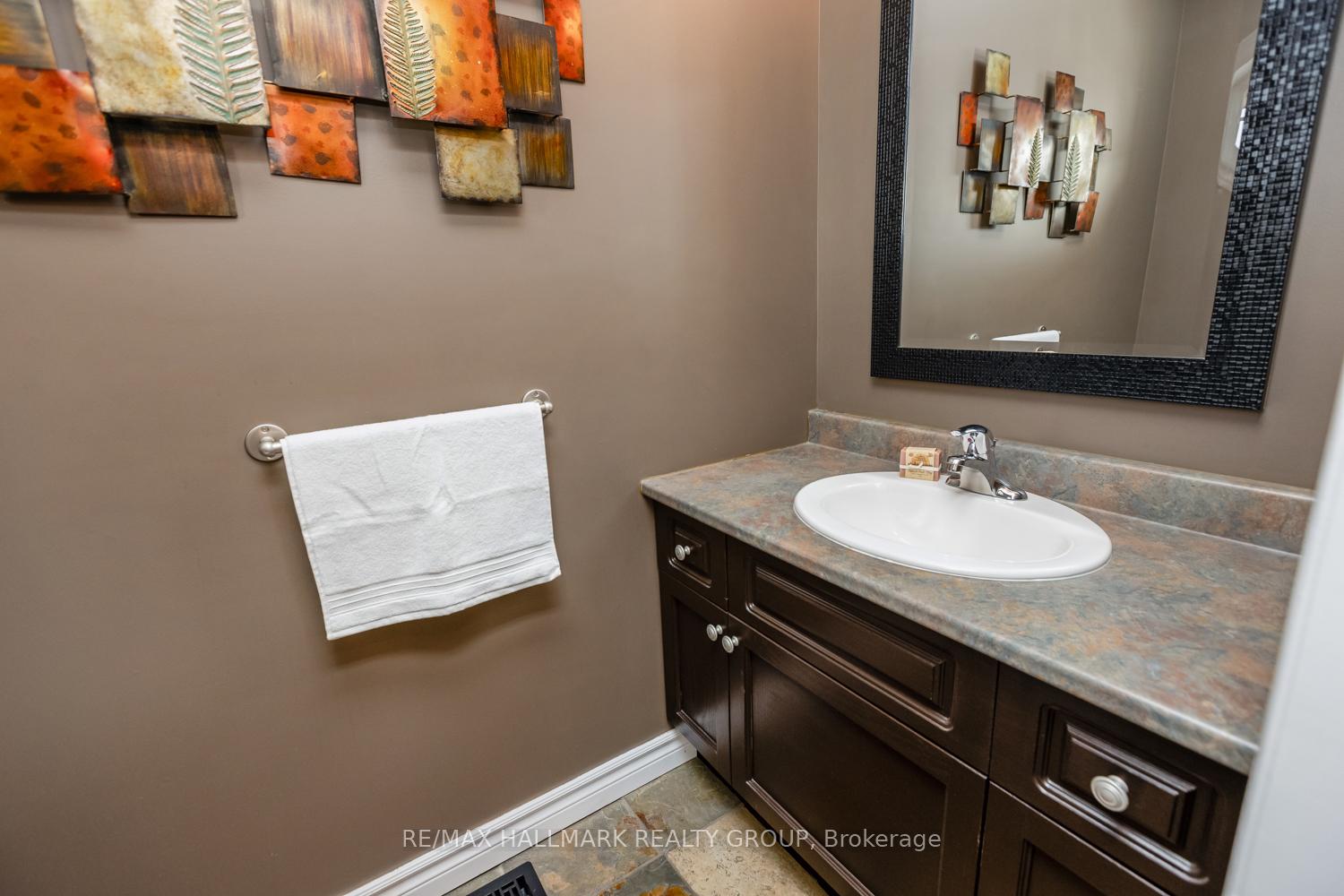 Photo 11 of 531 Joseph Street, Carleton Place — HOMEH