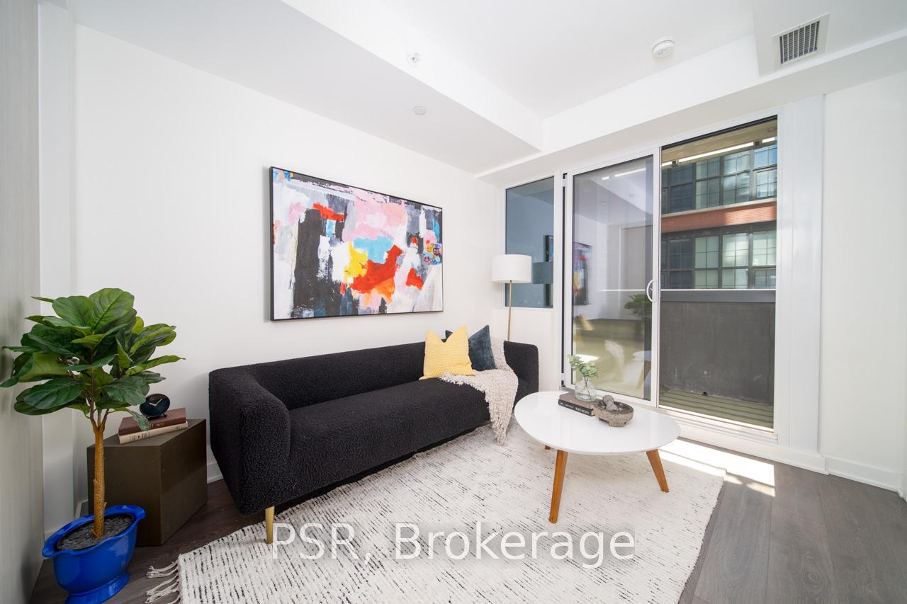 Photo 2 of Unit 718, 115 Blue Jays Way, Toronto, Waterfront Communities — HOMEH