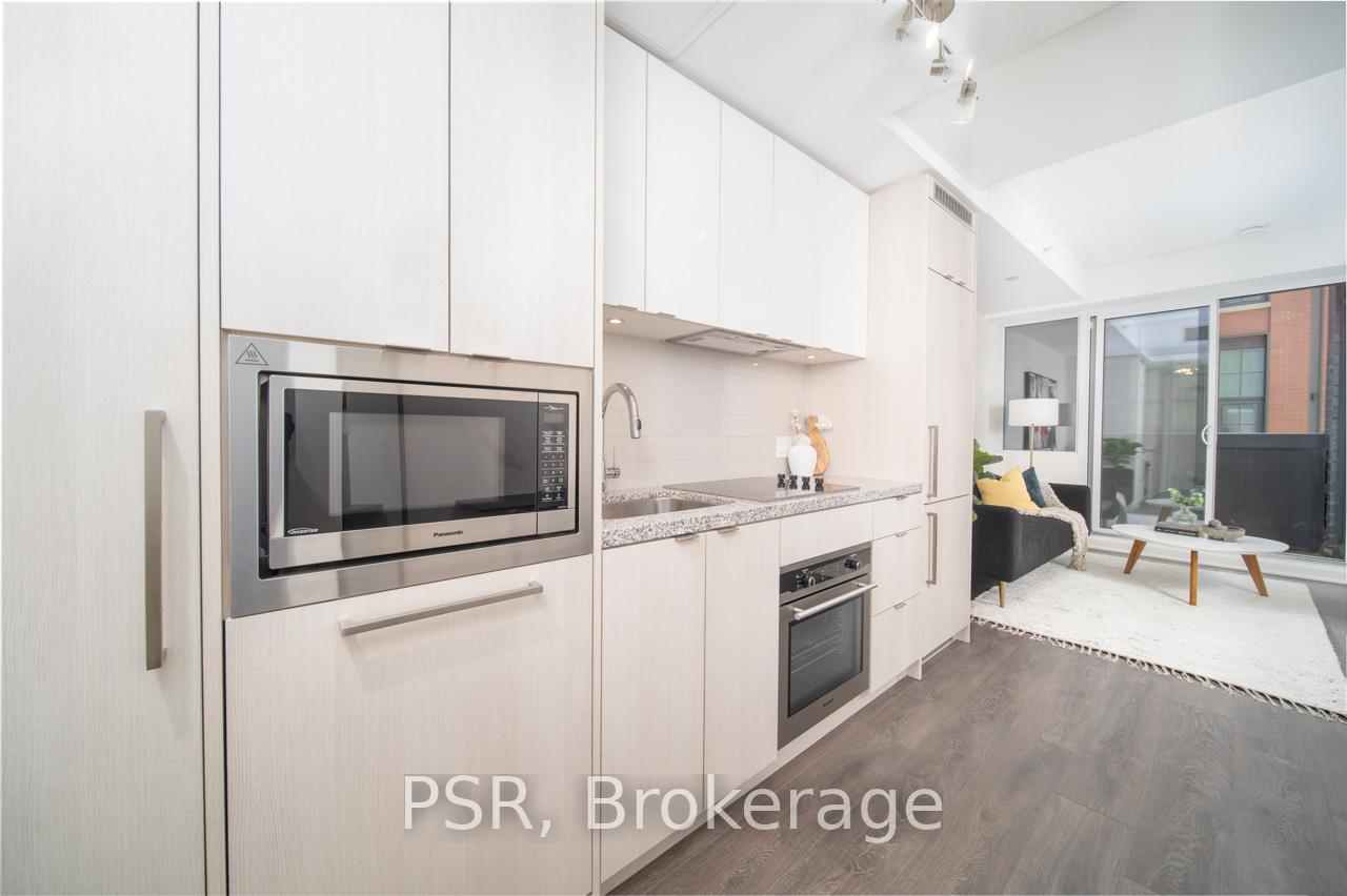Photo 7 of Unit 718, 115 Blue Jays Way, Toronto, Waterfront Communities — HOMEH