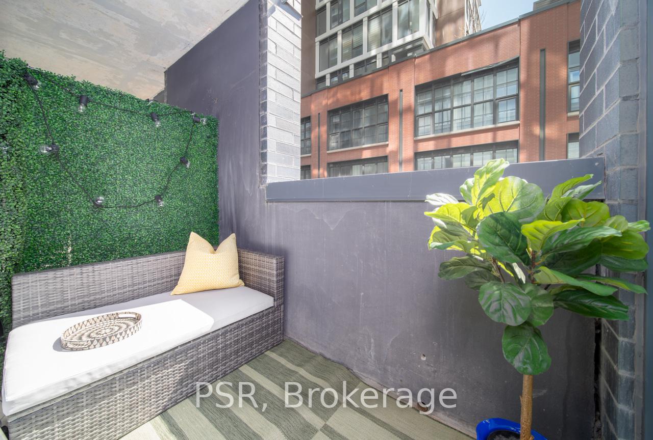 Photo 13 of Unit 718, 115 Blue Jays Way, Toronto, Waterfront Communities — HOMEH