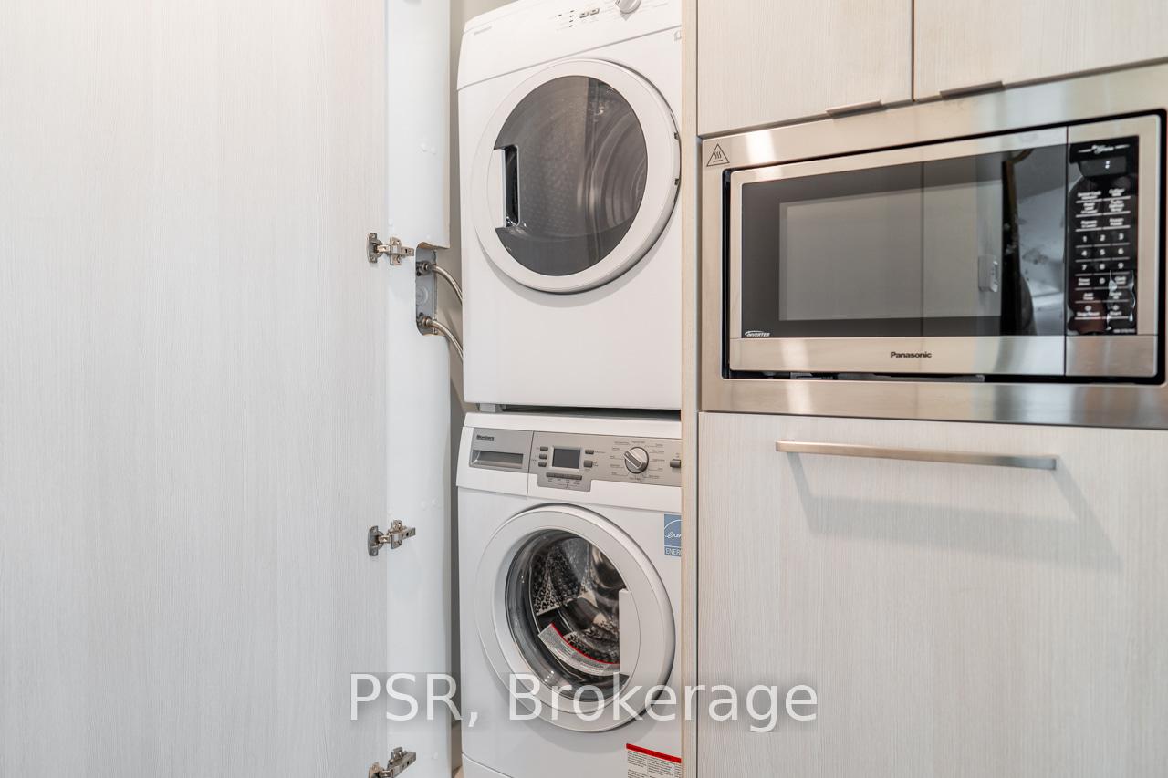 Photo 14 of Unit 718, 115 Blue Jays Way, Toronto, Waterfront Communities — HOMEH