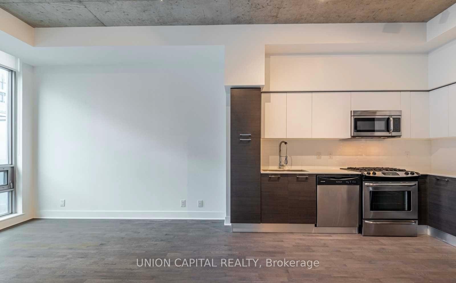 Photo 6 of Unit 816, 399 Adelaide Street W, Toronto, Waterfront Communities — HOMEH