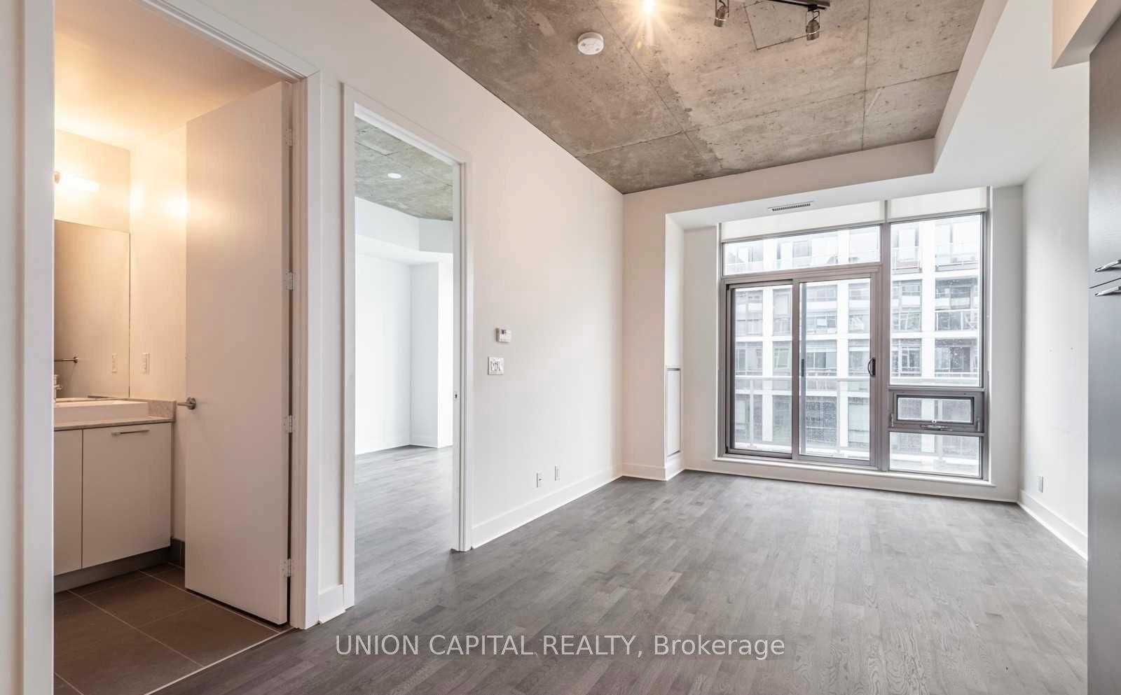Photo 7 of Unit 816, 399 Adelaide Street W, Toronto, Waterfront Communities — HOMEH
