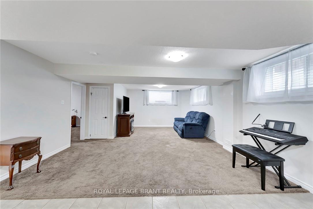 Photo 38 of 34 Crawford Place, Brant, Paris — HOMEH