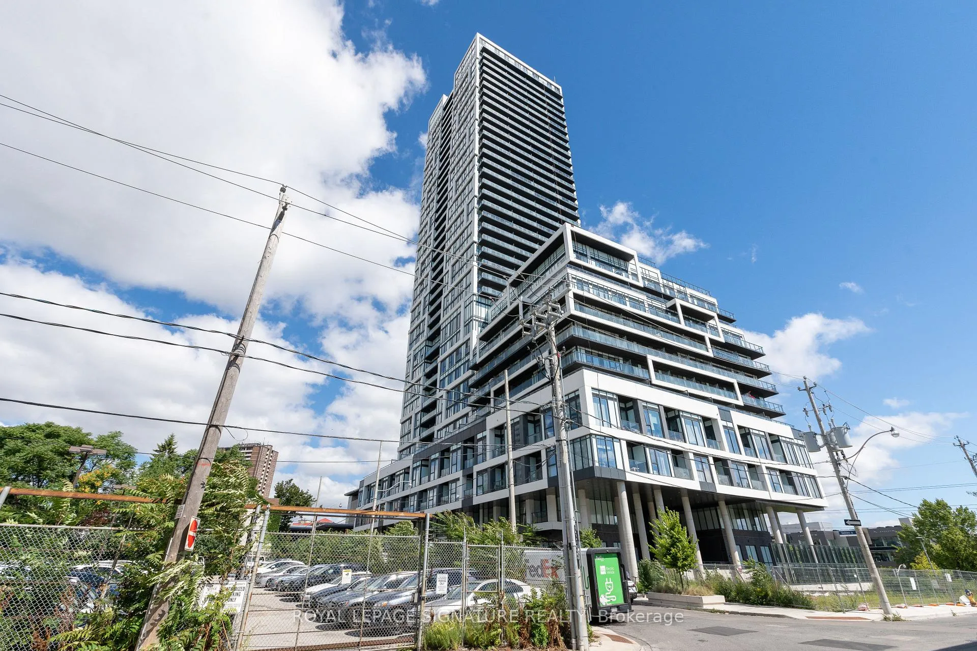 Front of Unit 1804, 5 Defries Street