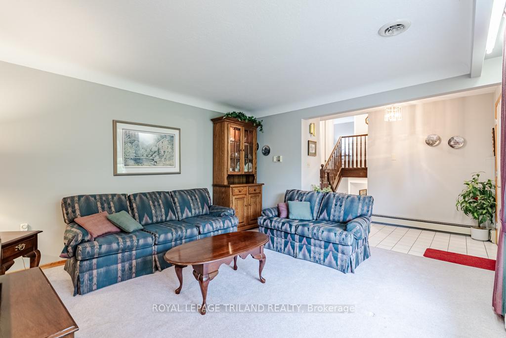 Photo 5 of 235 Union Street, Central Elgin, Belmont — HOMEH