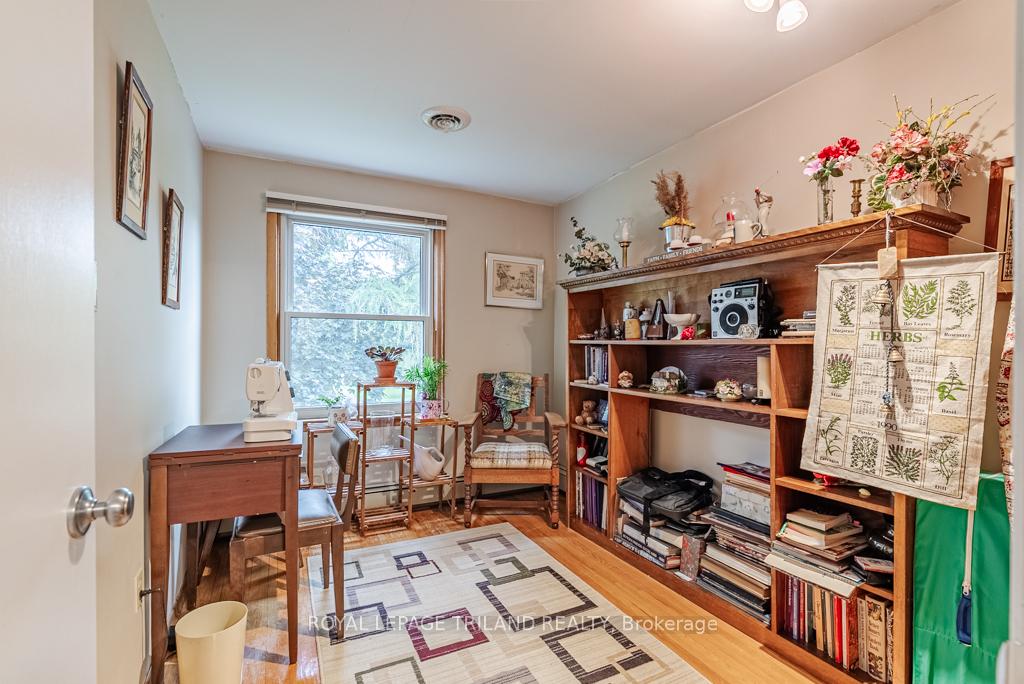 Photo 21 of 235 Union Street, Central Elgin, Belmont — HOMEH