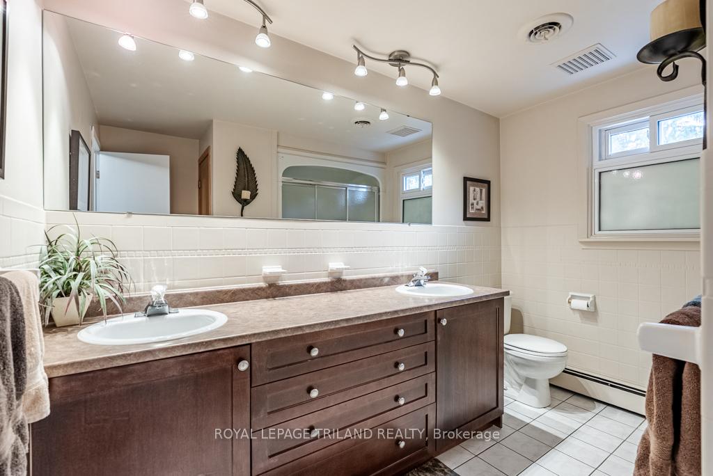 Photo 23 of 235 Union Street, Central Elgin, Belmont — HOMEH