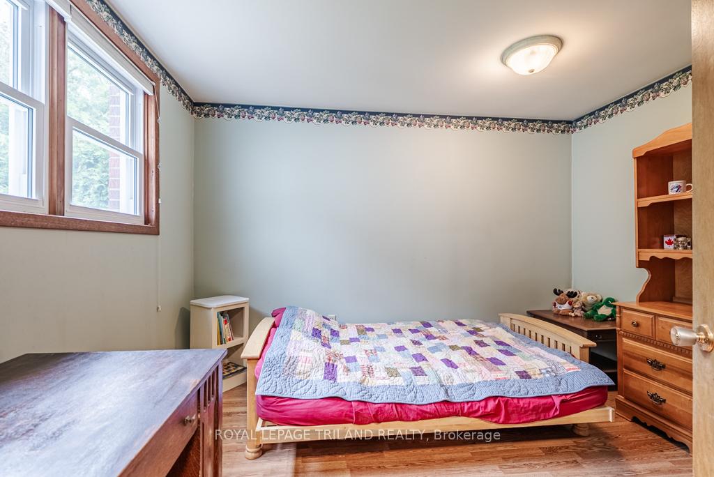 Photo 26 of 235 Union Street, Central Elgin, Belmont — HOMEH