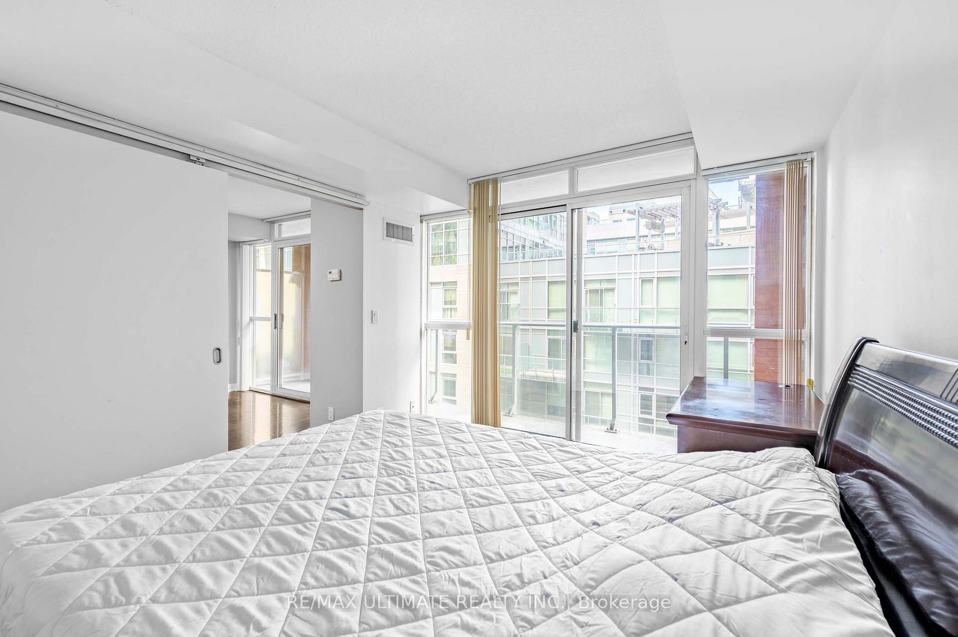 Photo 16 of Unit 615, 21 Nelson Street, Toronto, Waterfront Communities — HOMEH