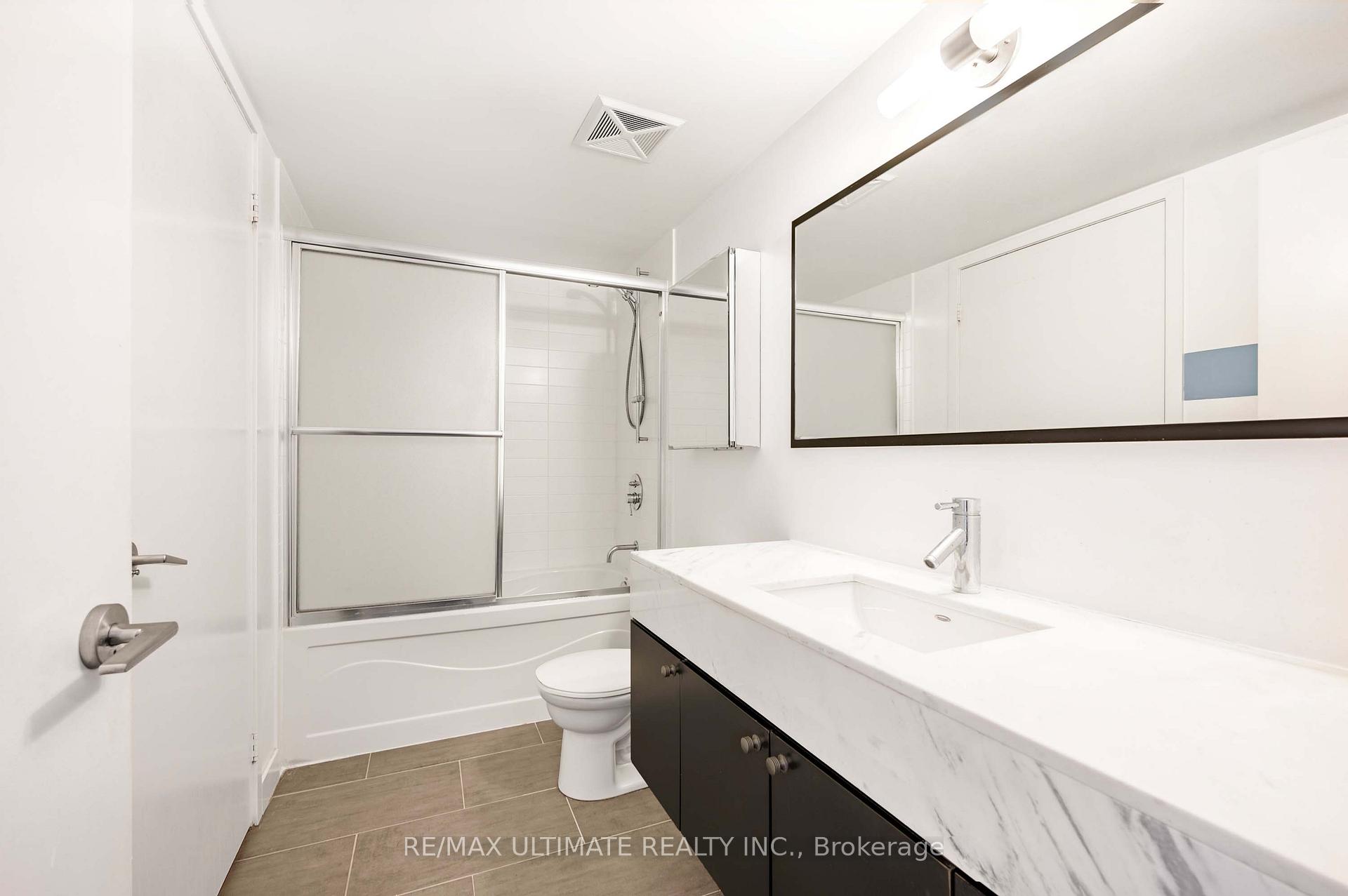 Photo 19 of Unit 615, 21 Nelson Street, Toronto, Waterfront Communities — HOMEH