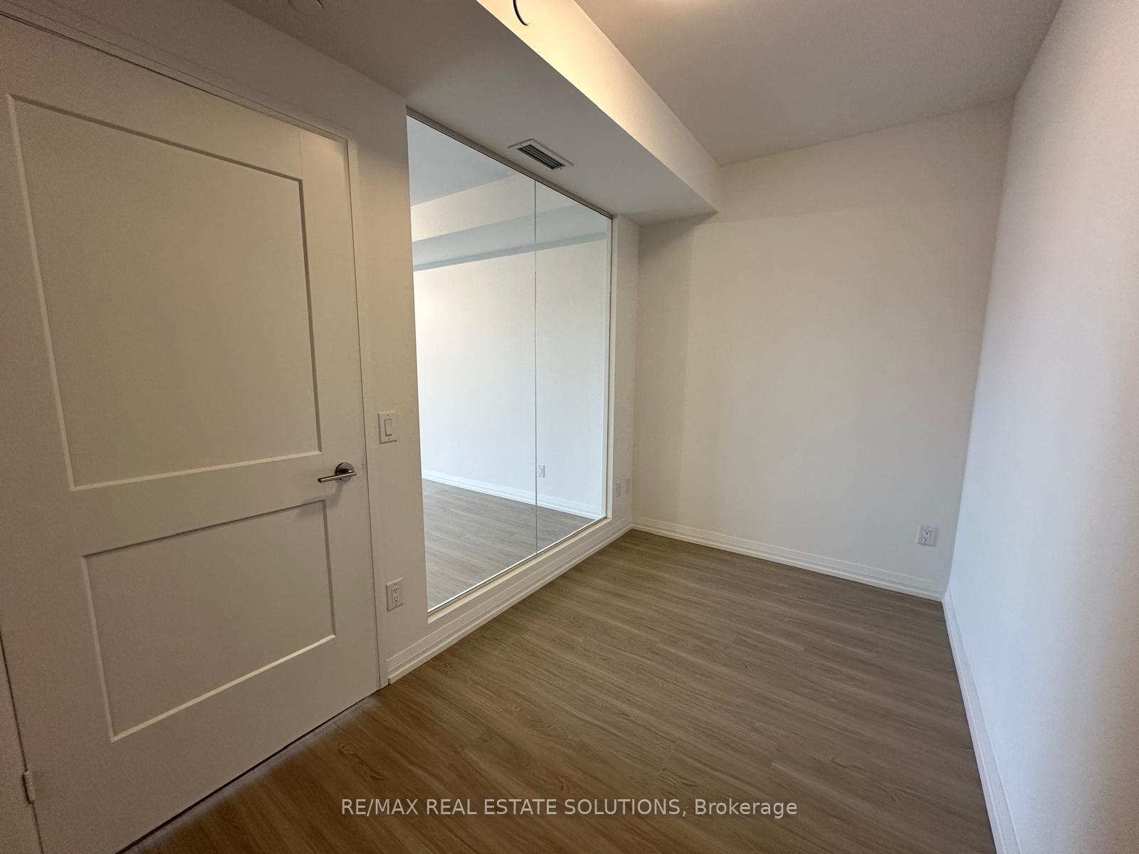 Photo 7 of Unit 4026, 28 Widmer Street, Toronto, Waterfront Communities — HOMEH