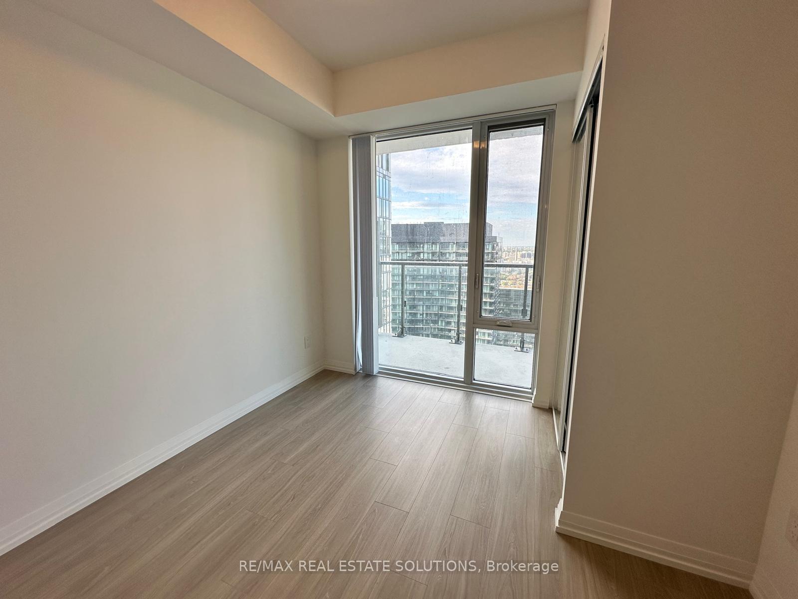 Photo 8 of Unit 4026, 28 Widmer Street, Toronto, Waterfront Communities — HOMEH