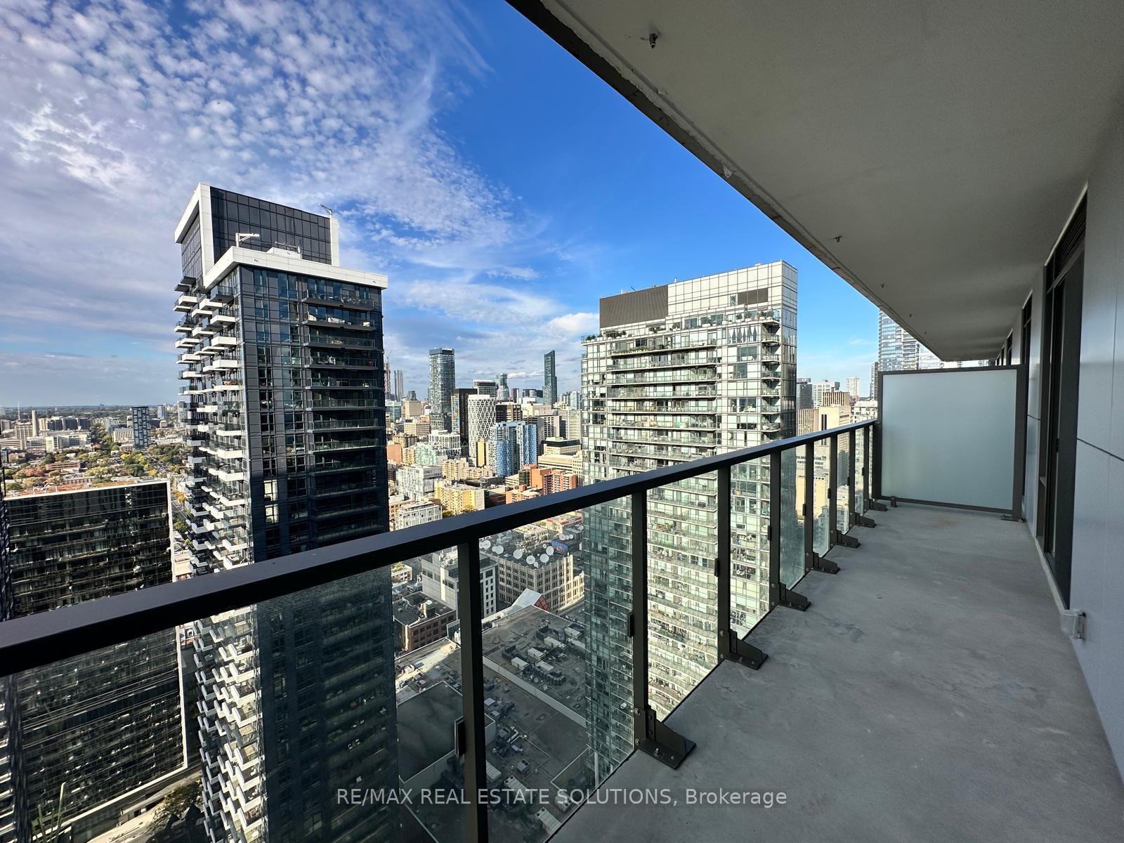 Photo 16 of Unit 4026, 28 Widmer Street, Toronto, Waterfront Communities — HOMEH