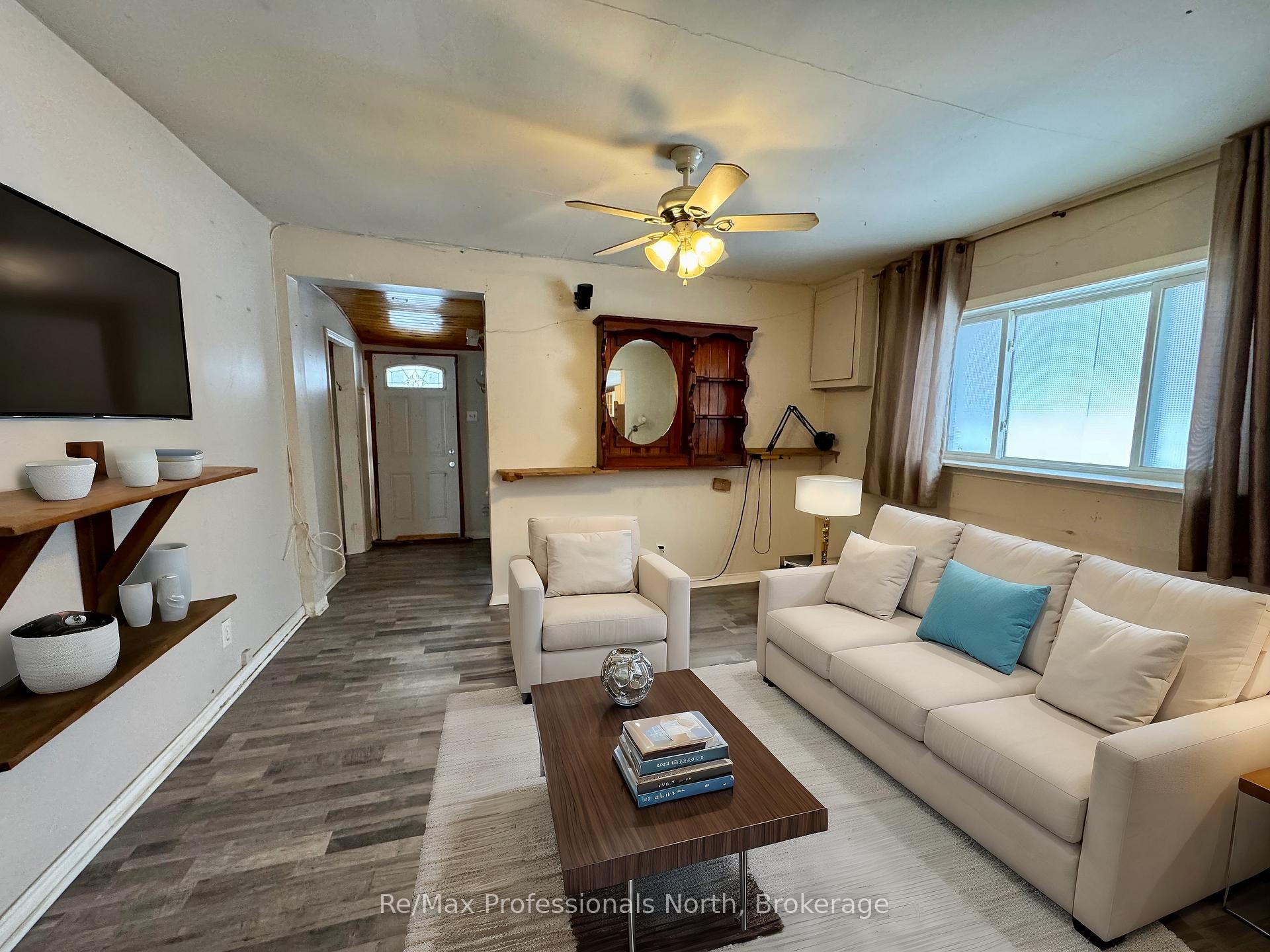 Photo 2 of 360 Muskoka Beach Road, Gravenhurst, Muskoka (S) — HOMEH