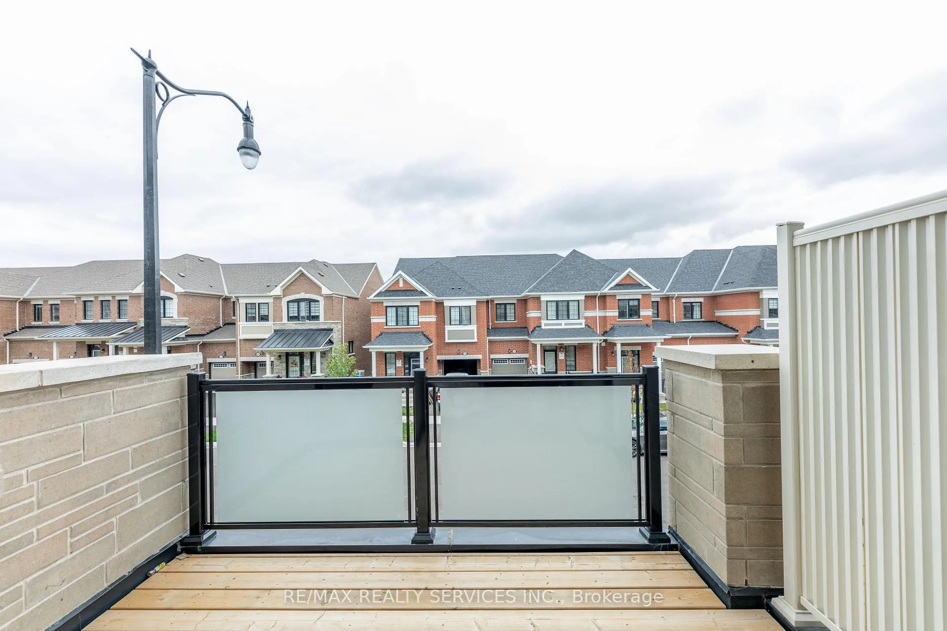 Photo 22 of 29 Keppel Circle, Brampton, Northwest Brampton — HOMEH