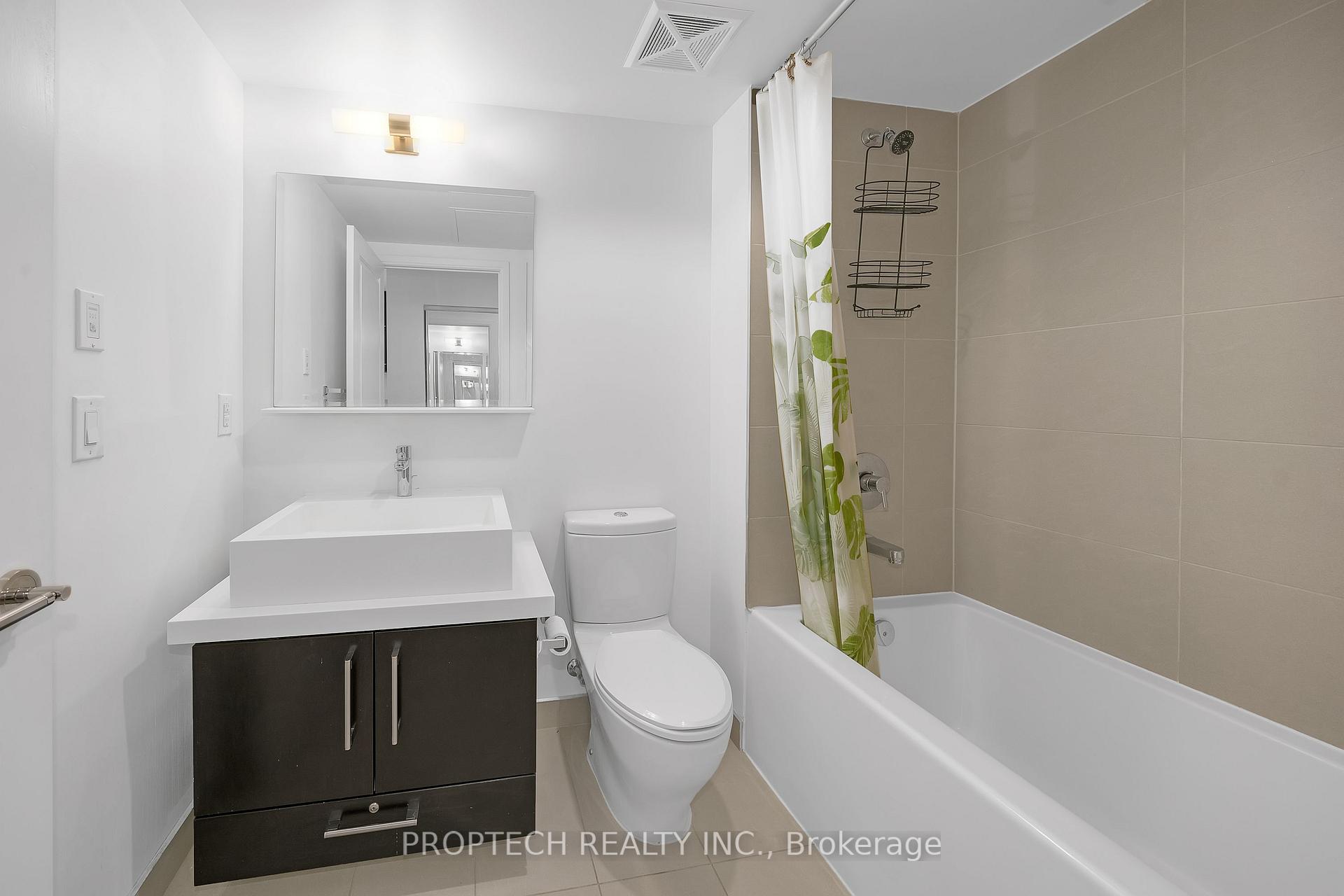 Photo 13 of Unit 1009, 1080 Bay Street, Toronto, Bay Street Corridor — HOMEH
