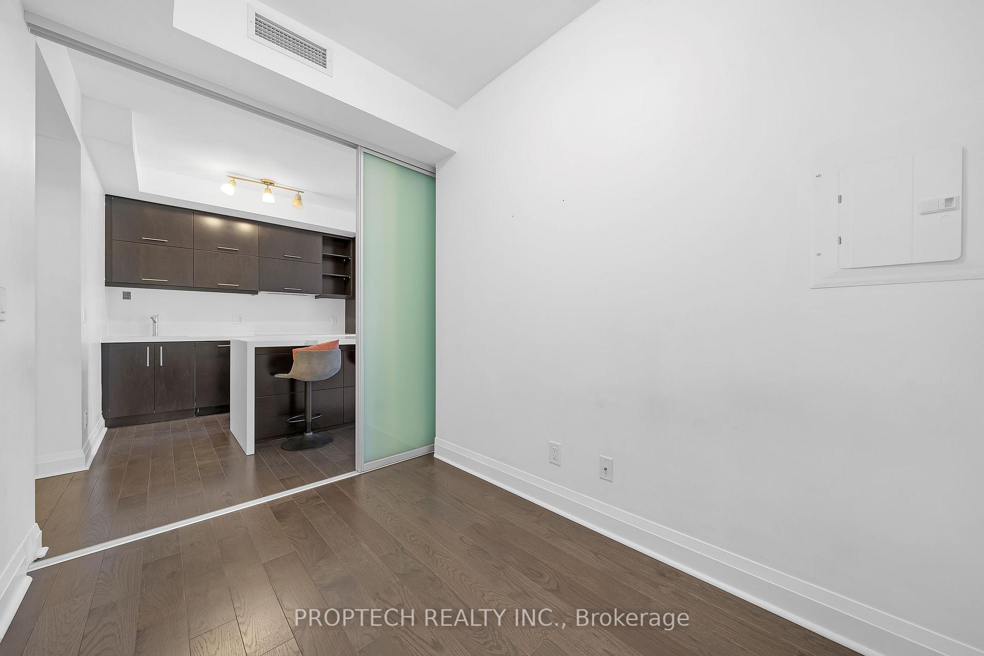 Photo 15 of Unit 1009, 1080 Bay Street, Toronto, Bay Street Corridor — HOMEH