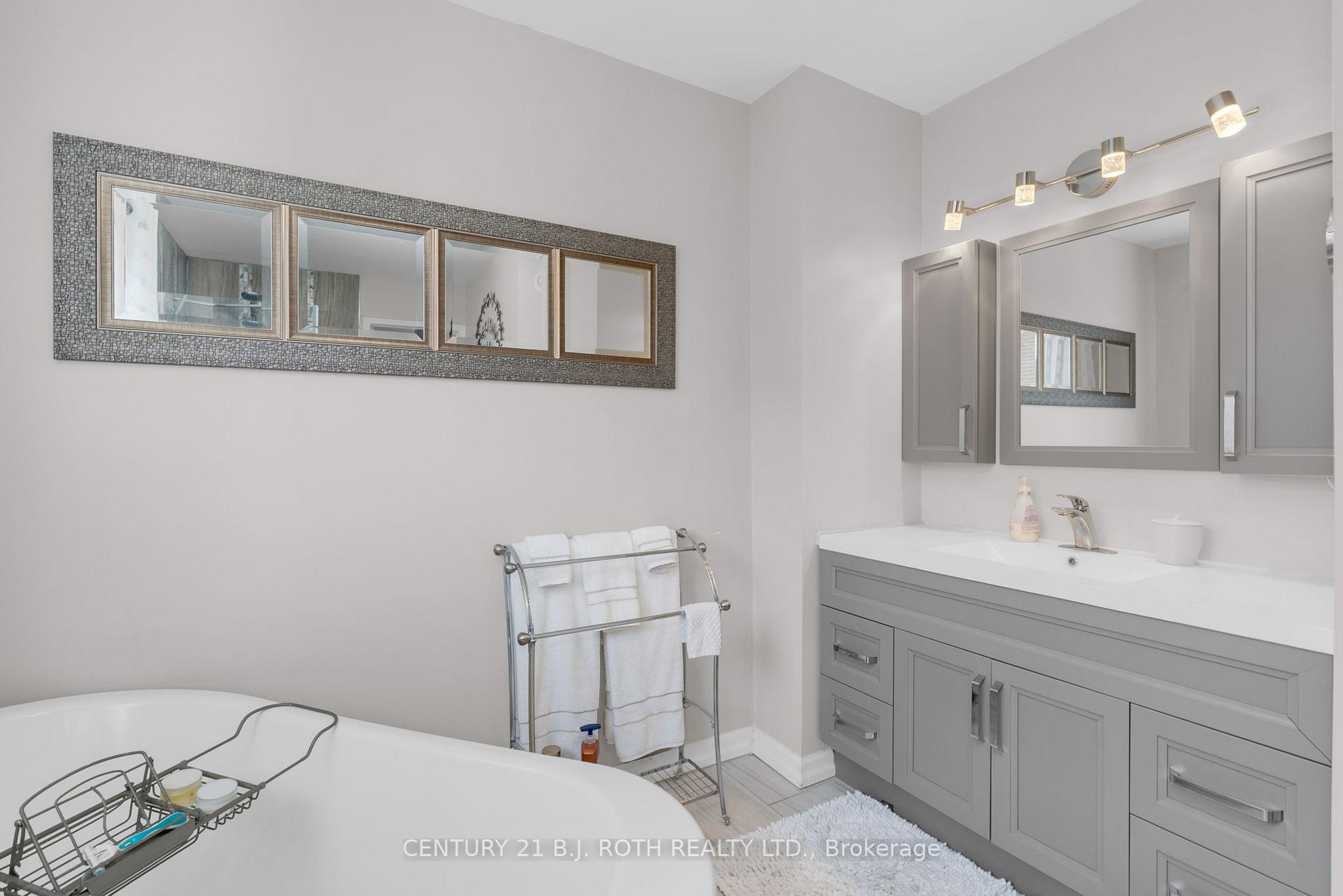 Photo 15 of 36 Benson Drive, Barrie, Northwest — HOMEH