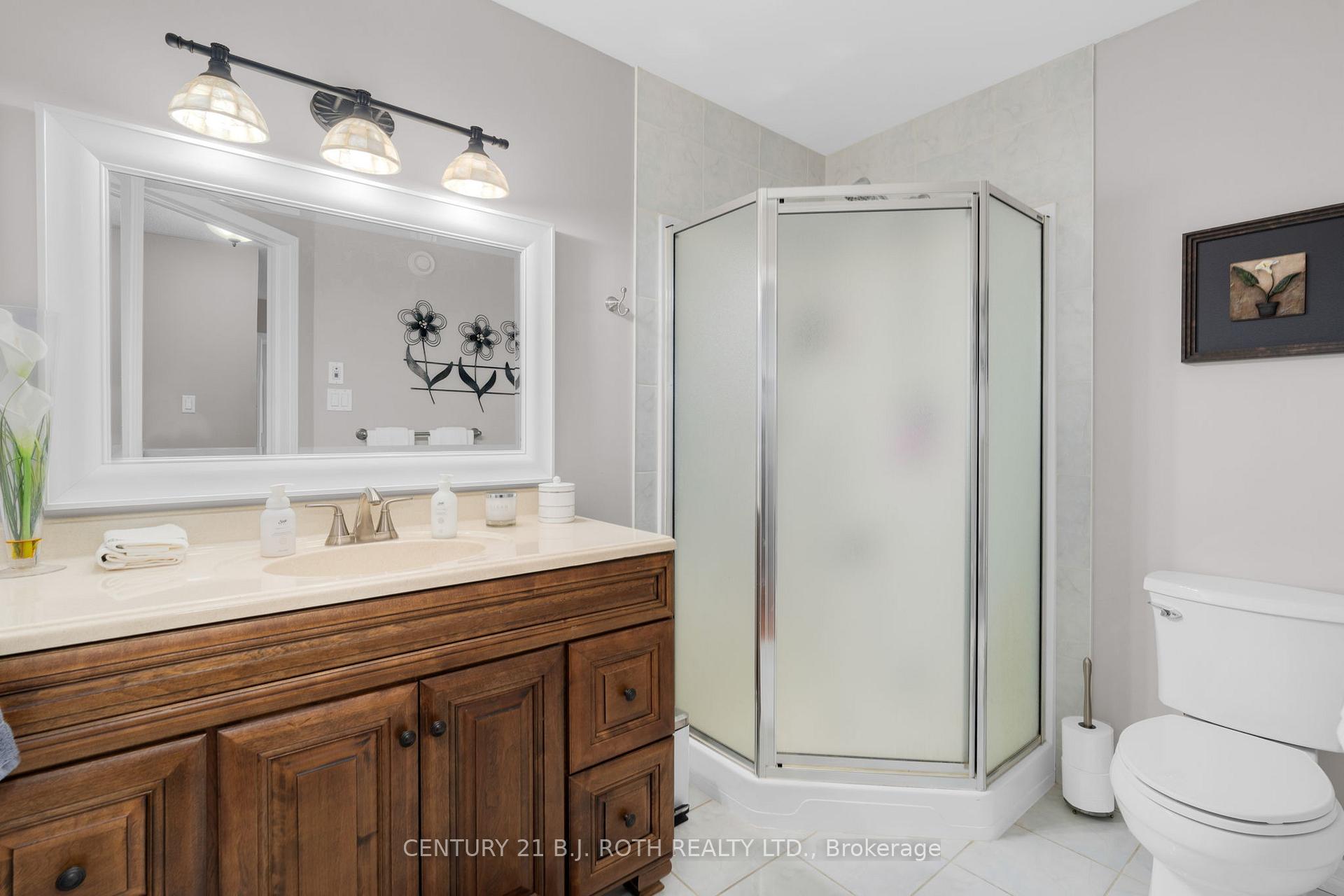 Photo 17 of 36 Benson Drive, Barrie, Northwest — HOMEH