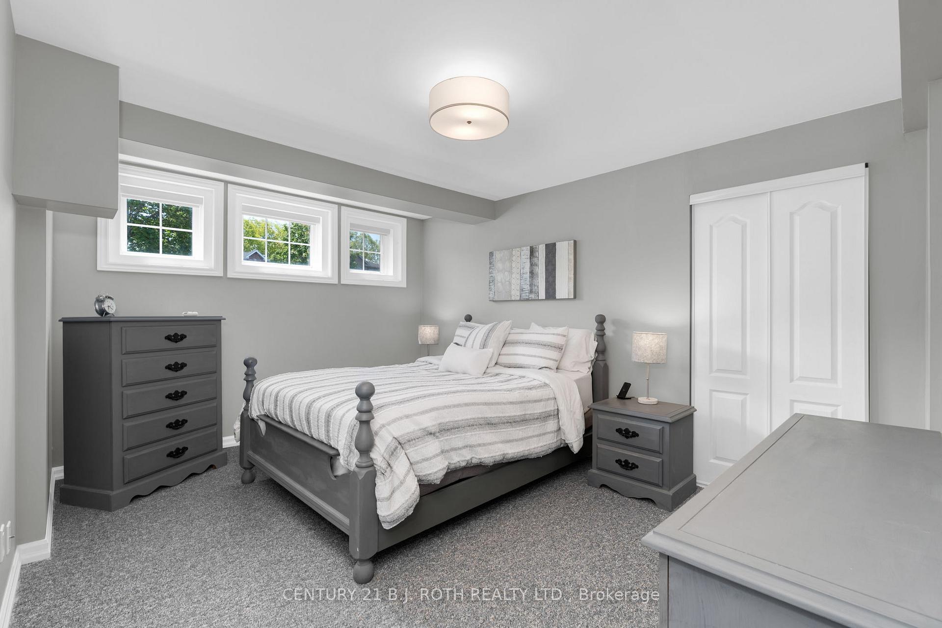 Photo 20 of 36 Benson Drive, Barrie, Northwest — HOMEH
