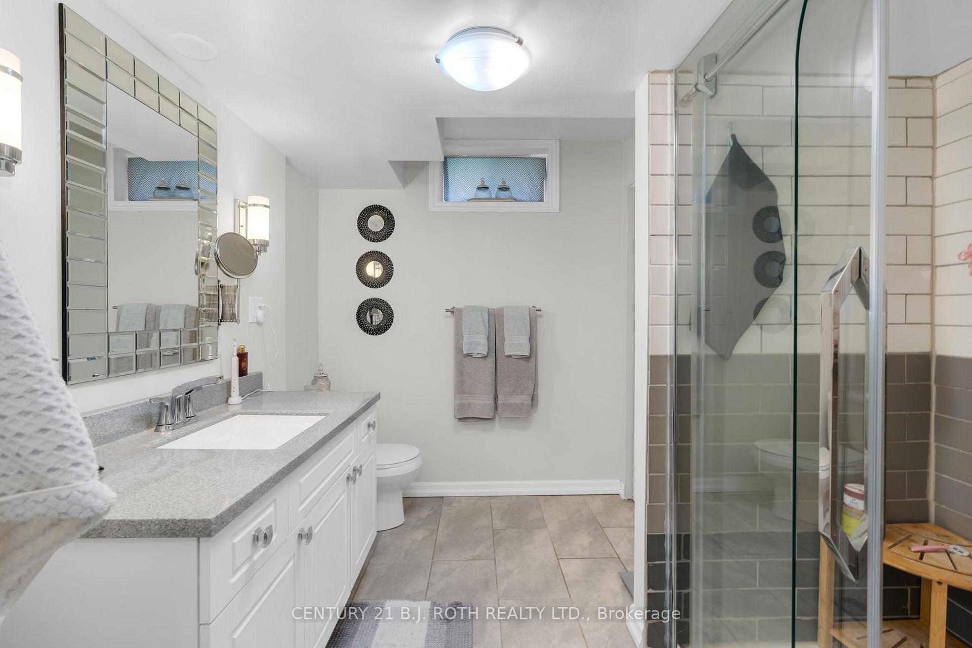 Photo 22 of 36 Benson Drive, Barrie, Northwest — HOMEH