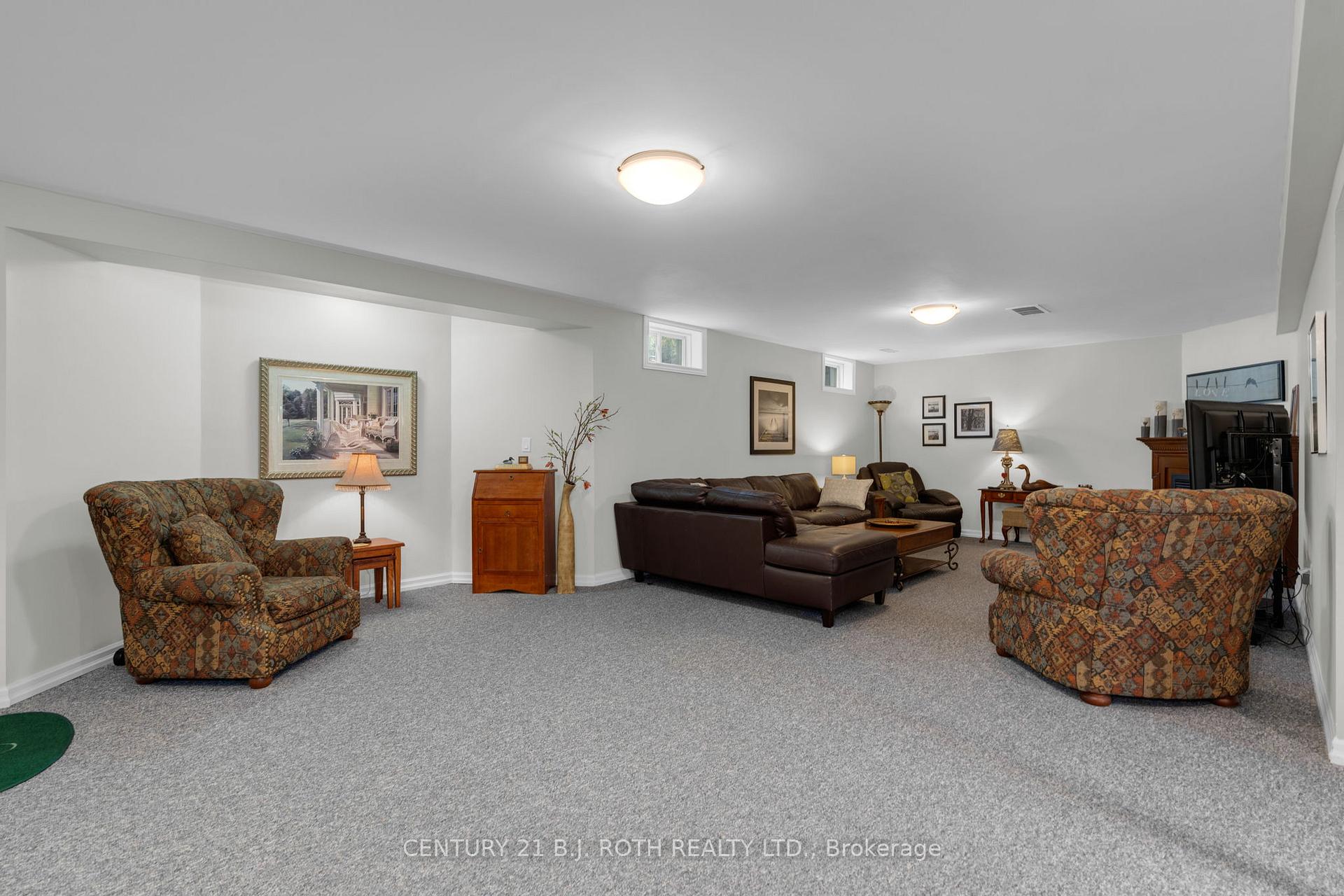 Photo 24 of 36 Benson Drive, Barrie, Northwest — HOMEH