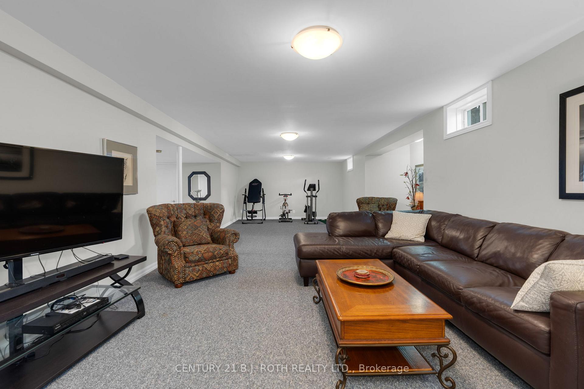 Photo 26 of 36 Benson Drive, Barrie, Northwest — HOMEH