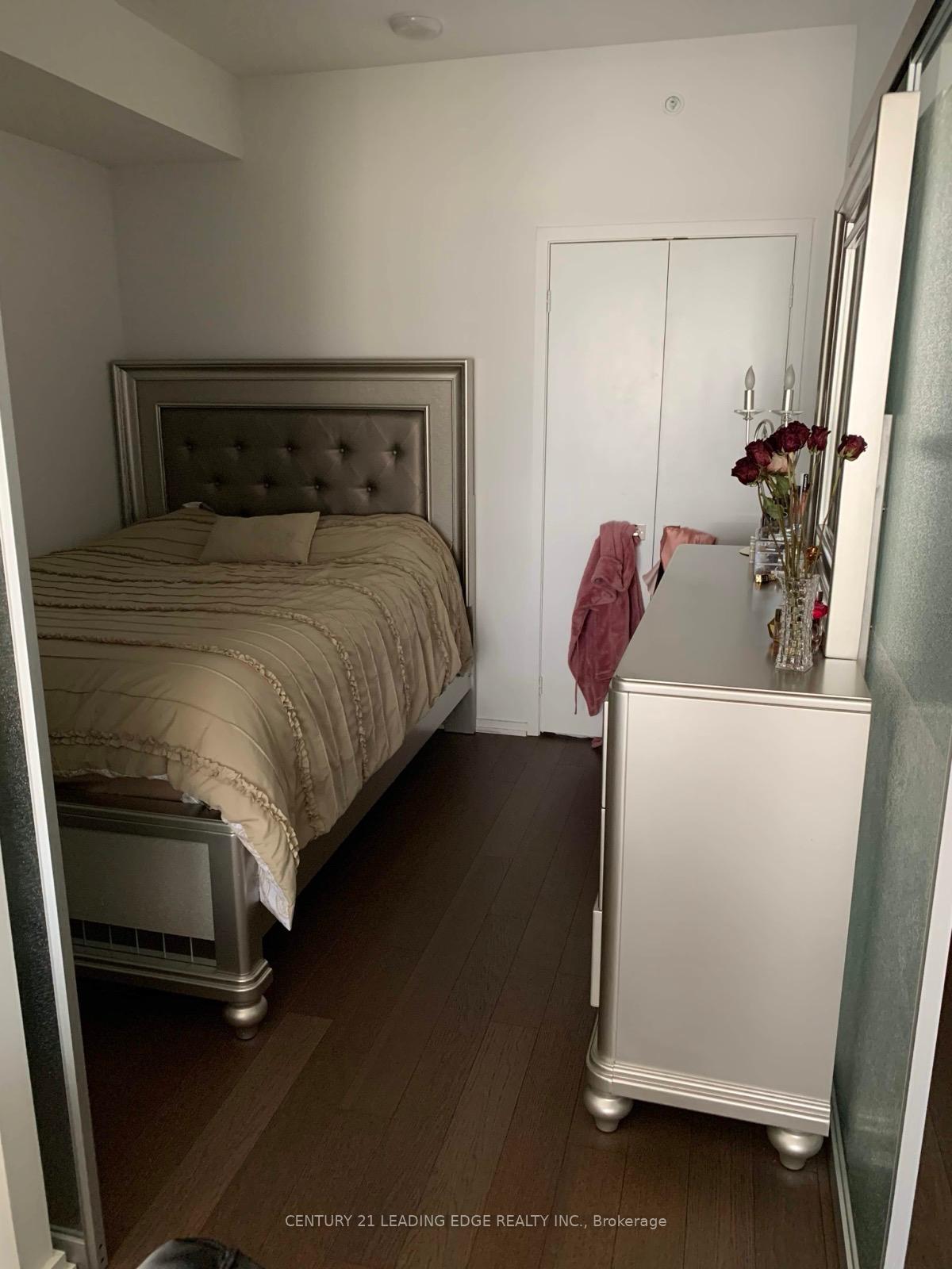 Photo 4 of Unit 5214, 70 Temperance Street, Toronto, Bay Street Corridor — HOMEH