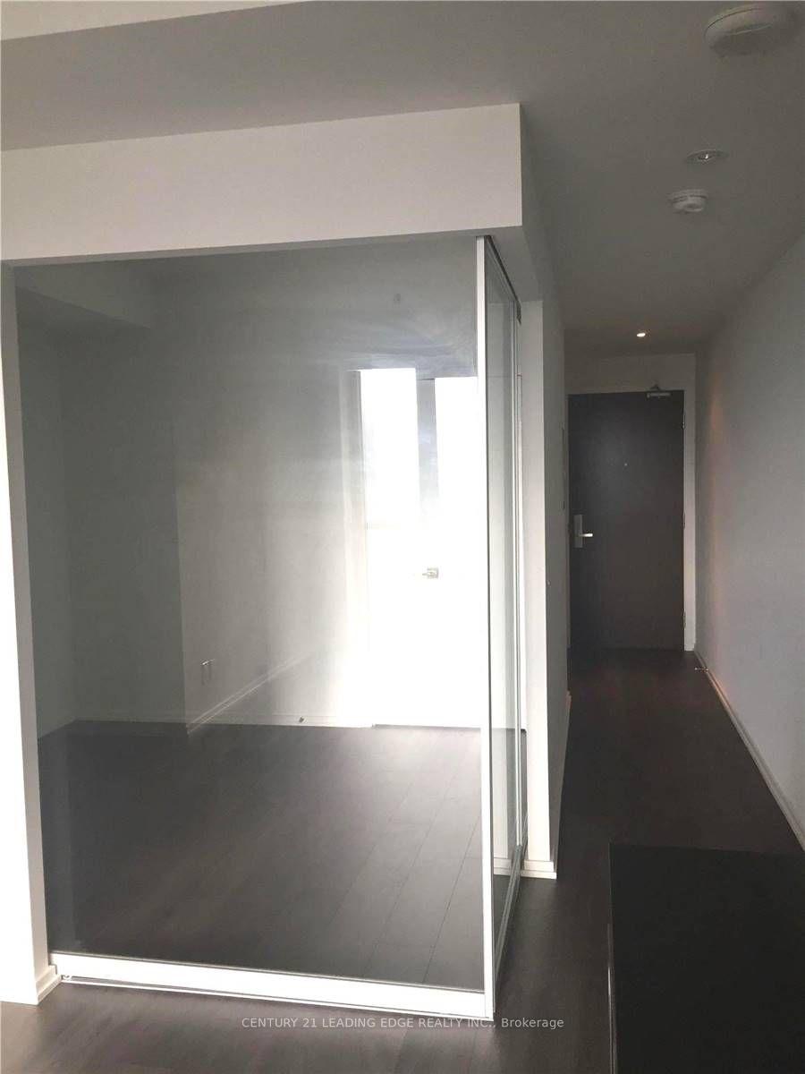 Photo 5 of Unit 5214, 70 Temperance Street, Toronto, Bay Street Corridor — HOMEH