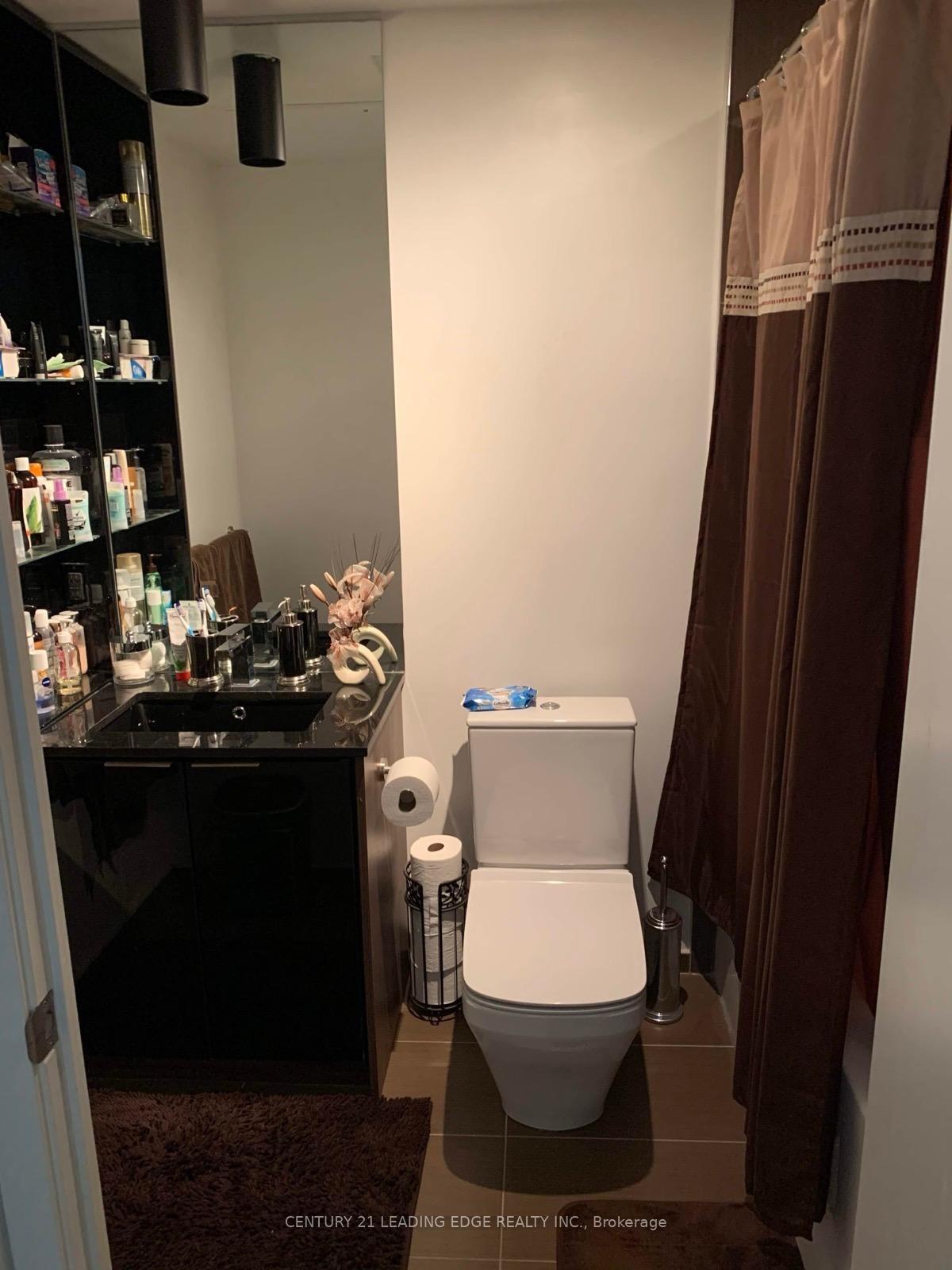 Photo 9 of Unit 5214, 70 Temperance Street, Toronto, Bay Street Corridor — HOMEH