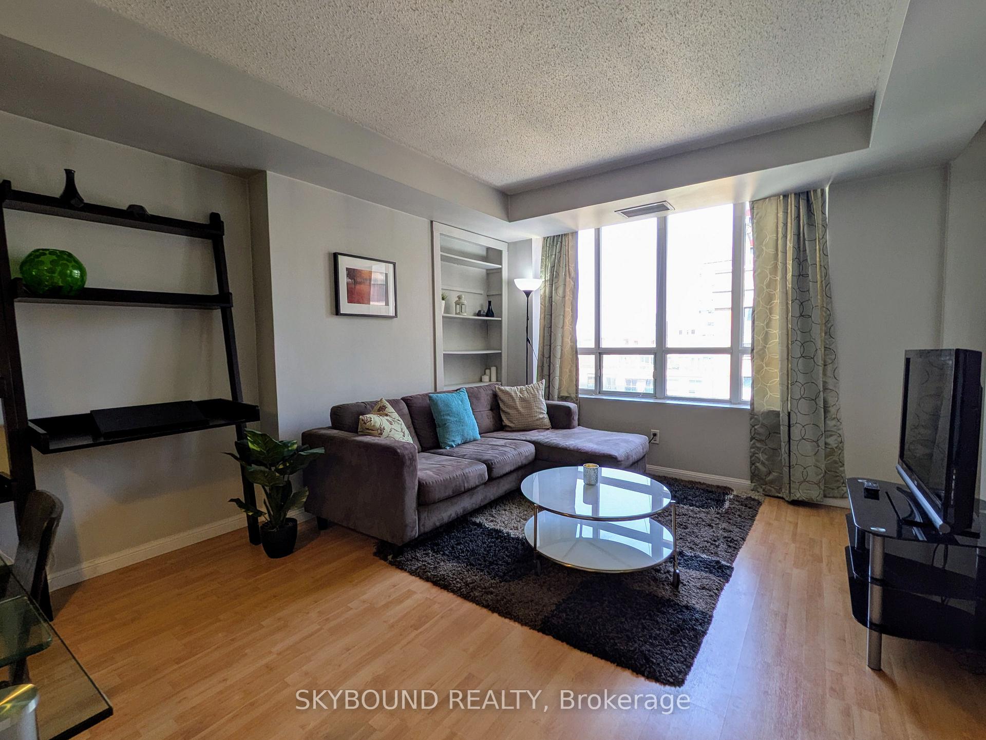 Photo 6 of Unit PH1620, 140 Simcoe Street, Toronto, Waterfront Communities — HOMEH