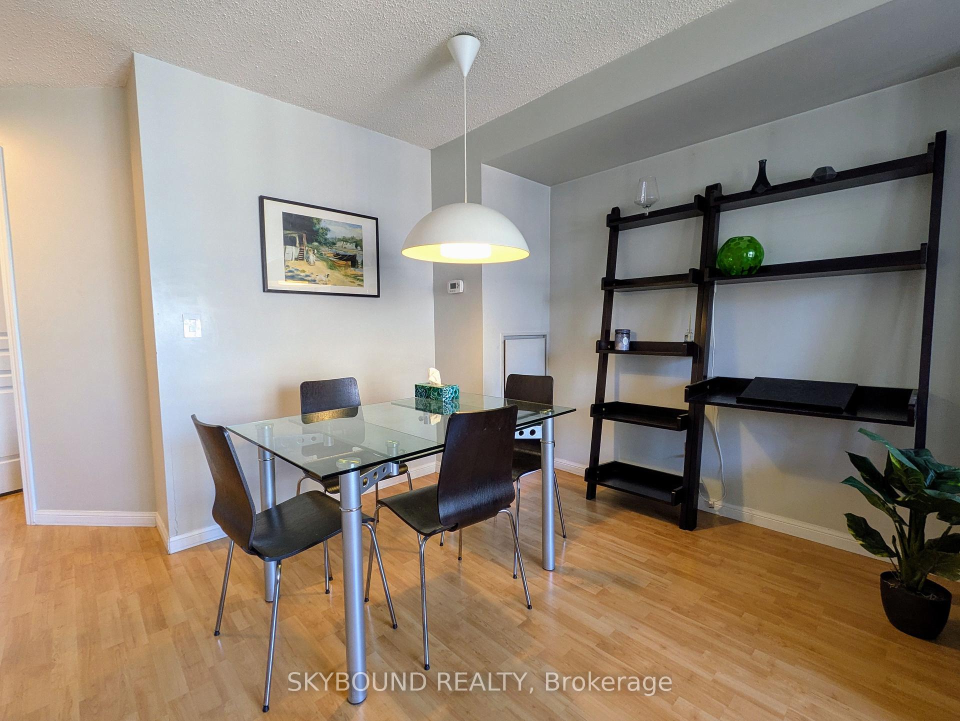 Photo 9 of Unit PH1620, 140 Simcoe Street, Toronto, Waterfront Communities — HOMEH