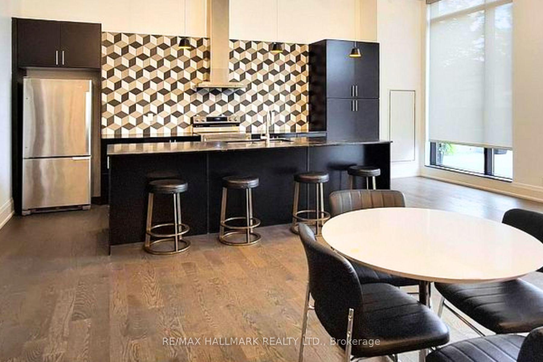 Photo 3 of Unit 237, 555 William Graham Drive, Aurora, Rural Aurora — HOMEH