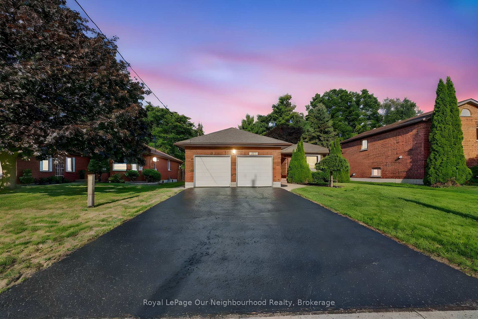 Front of 1060 Glenhare Street