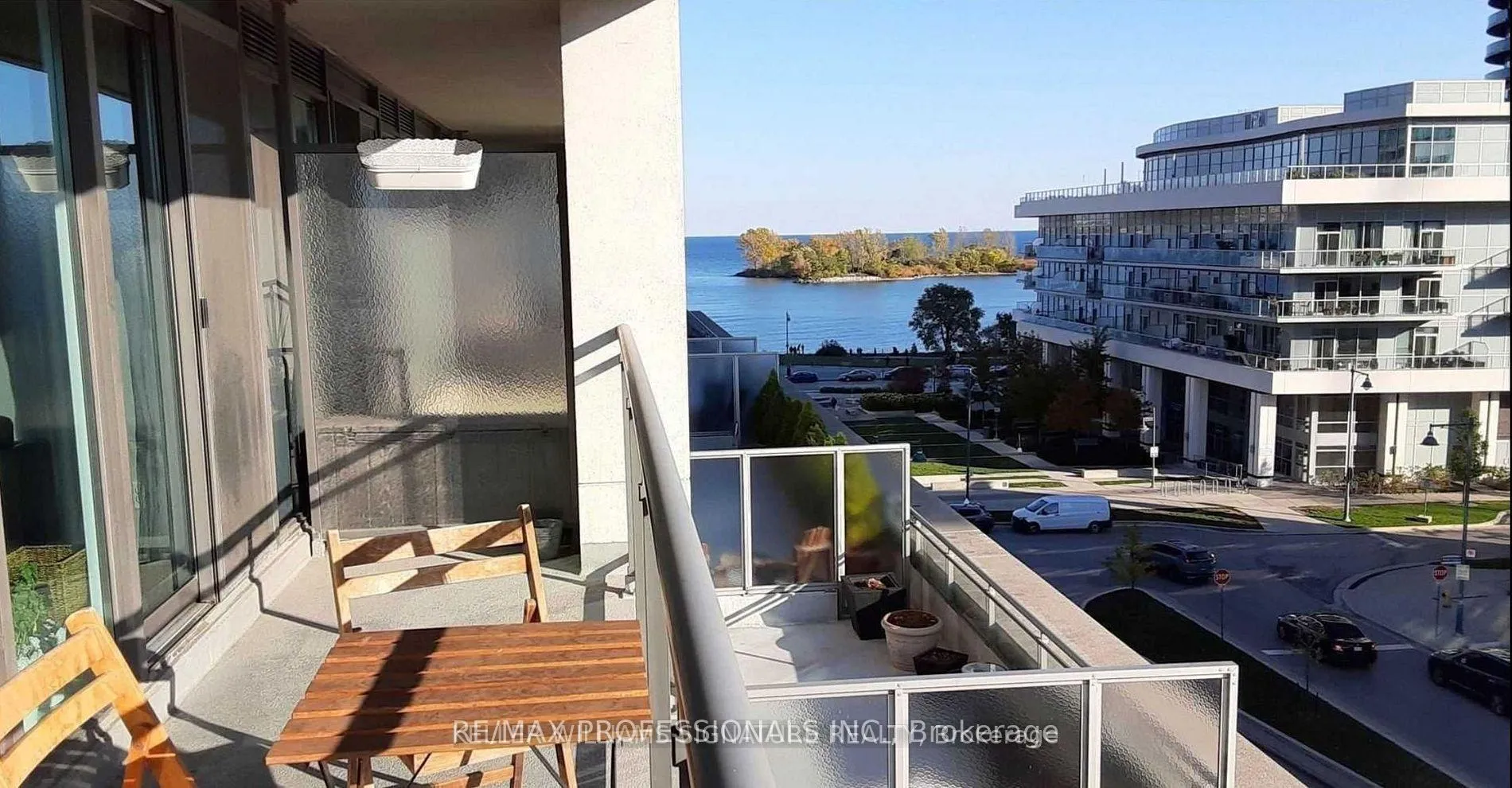 Front of Unit 616, 2121 Lake Shore Boulevard W