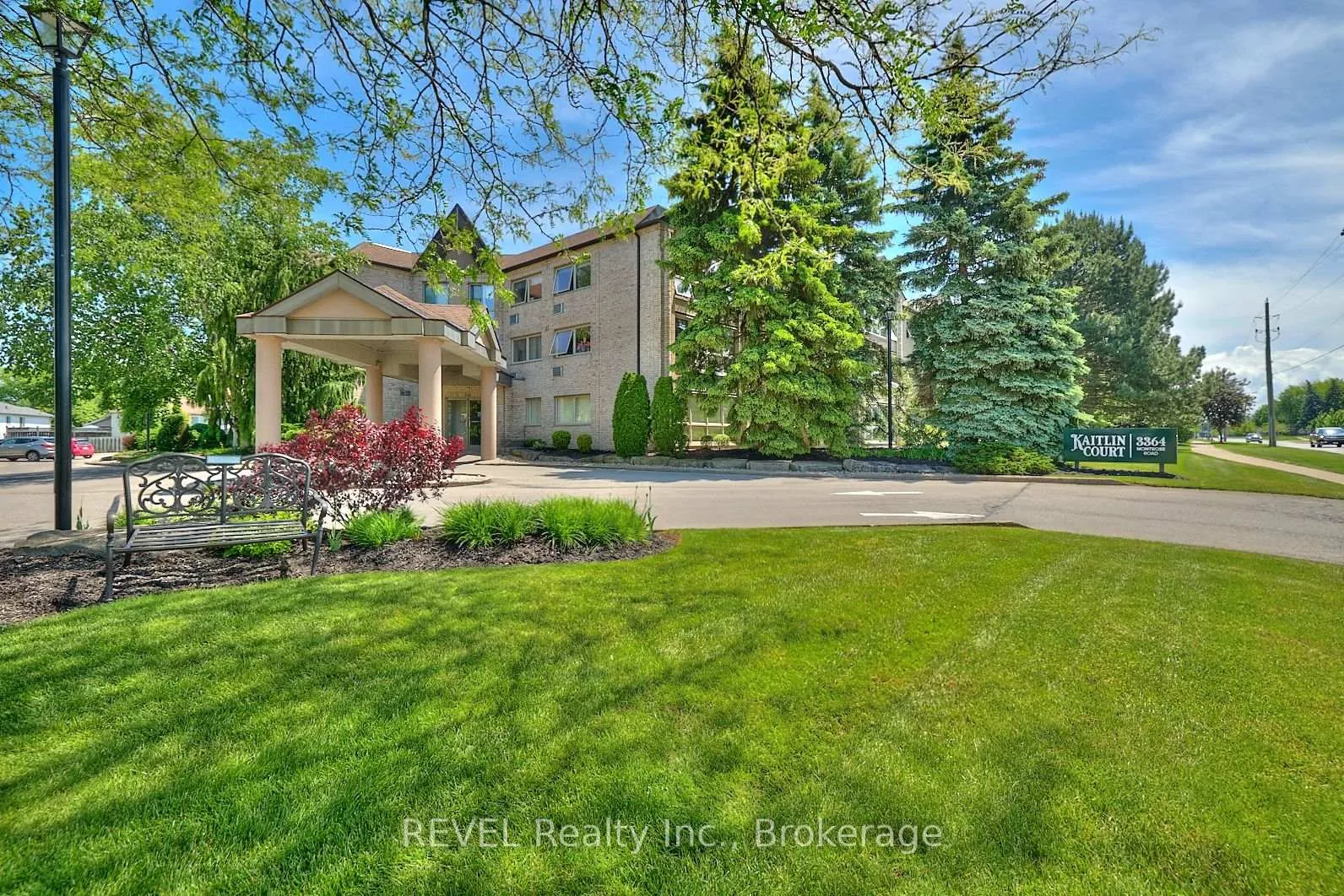 Photo 1 of Unit 301, 3364 Montrose Road, Niagara Falls, Mt. Carmel — HOMEH
