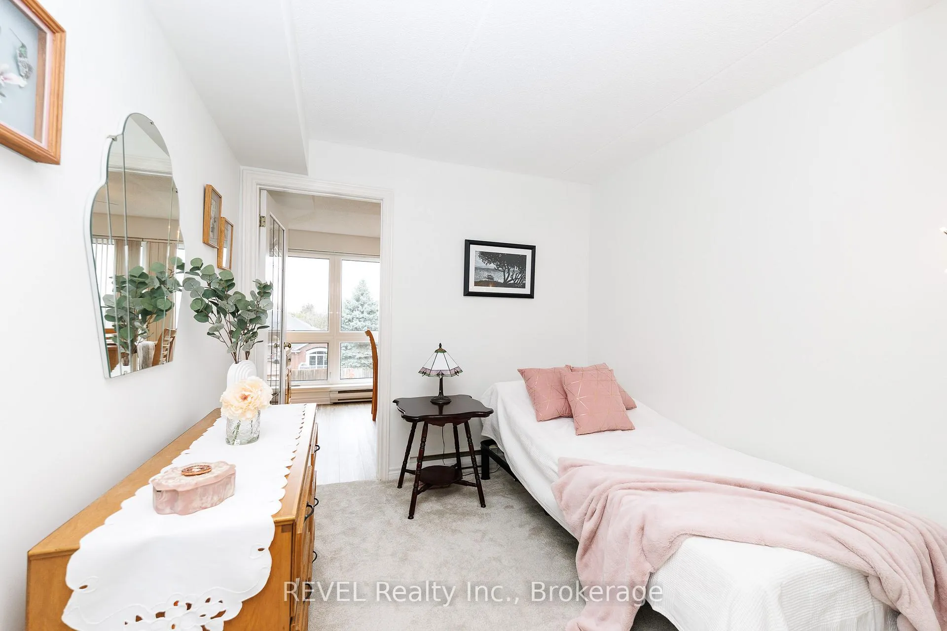 Photo 13 of Unit 301, 3364 Montrose Road, Niagara Falls, Mt. Carmel — HOMEH