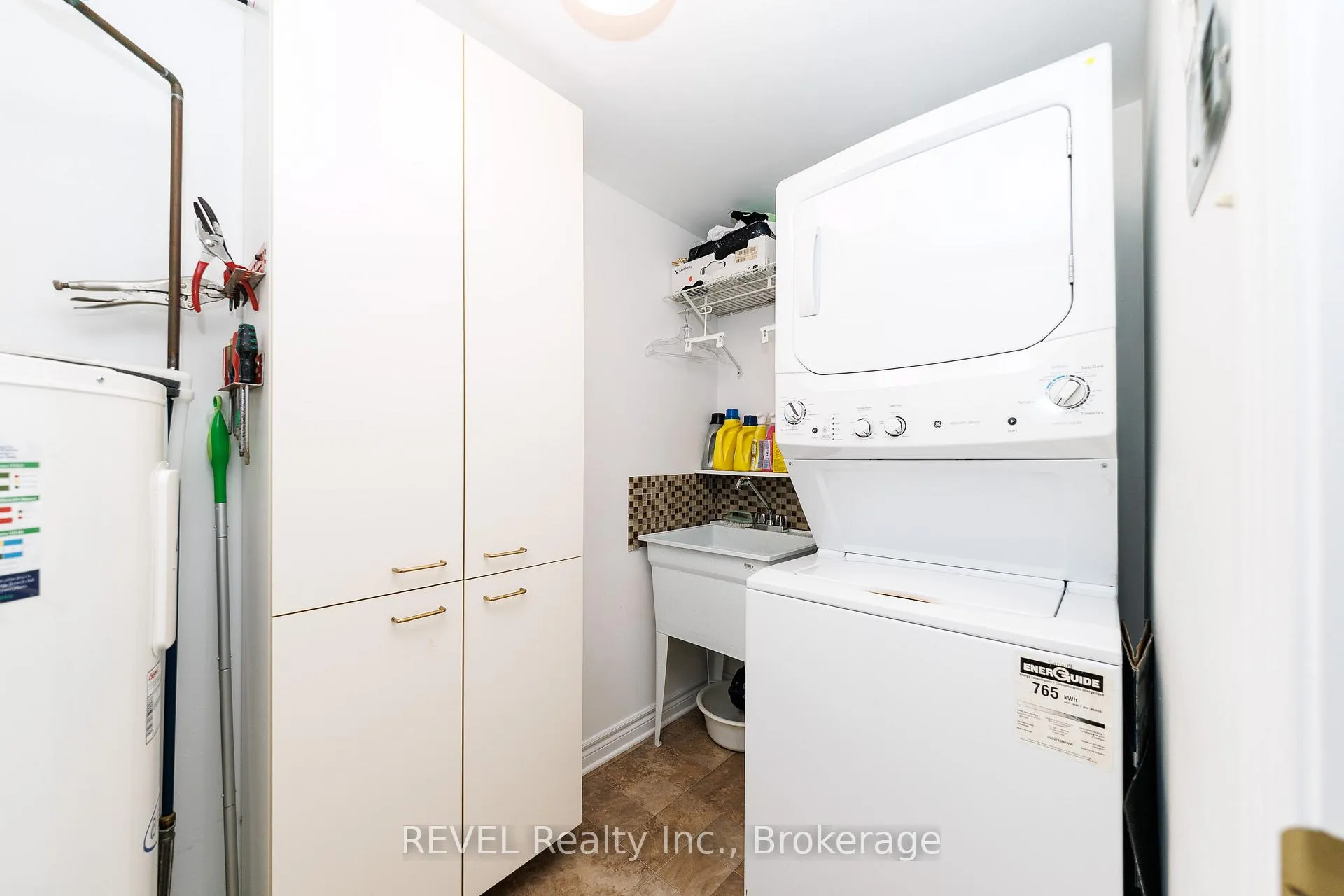 Photo 15 of Unit 301, 3364 Montrose Road, Niagara Falls, Mt. Carmel — HOMEH