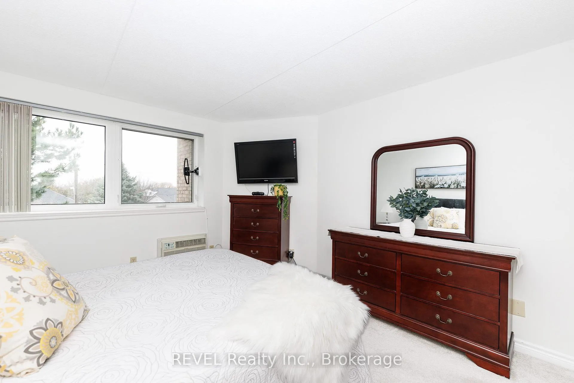 Photo 19 of Unit 301, 3364 Montrose Road, Niagara Falls, Mt. Carmel — HOMEH