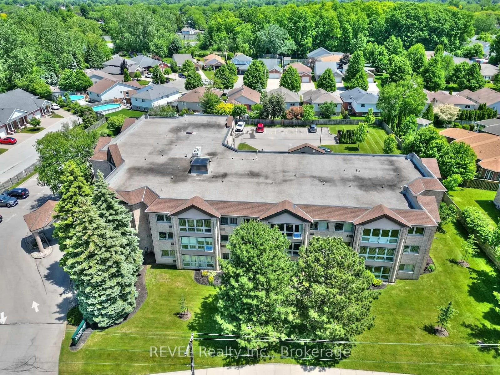 Photo 29 of Unit 301, 3364 Montrose Road, Niagara Falls, Mt. Carmel — HOMEH