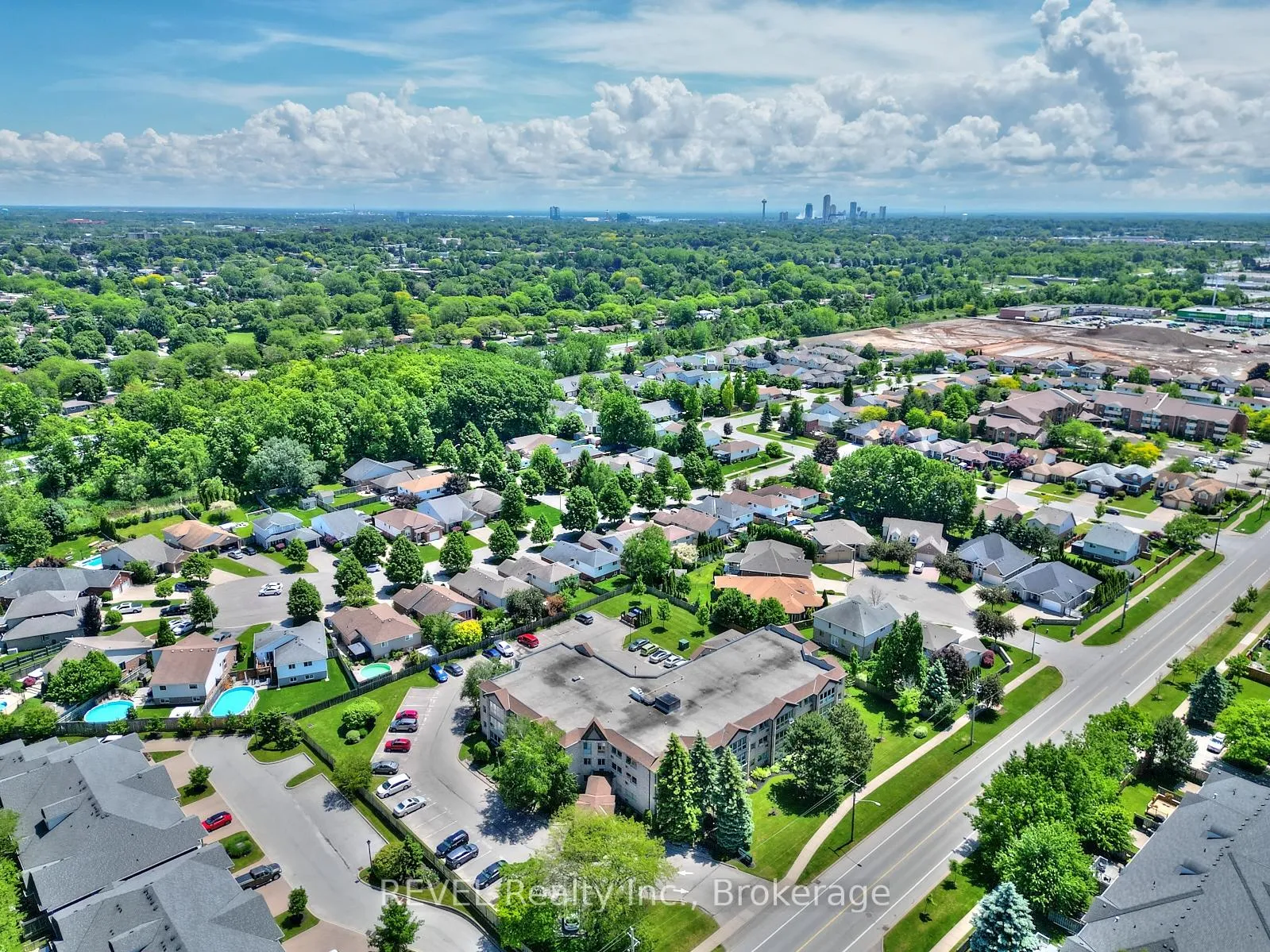 Photo 30 of Unit 301, 3364 Montrose Road, Niagara Falls, Mt. Carmel — HOMEH