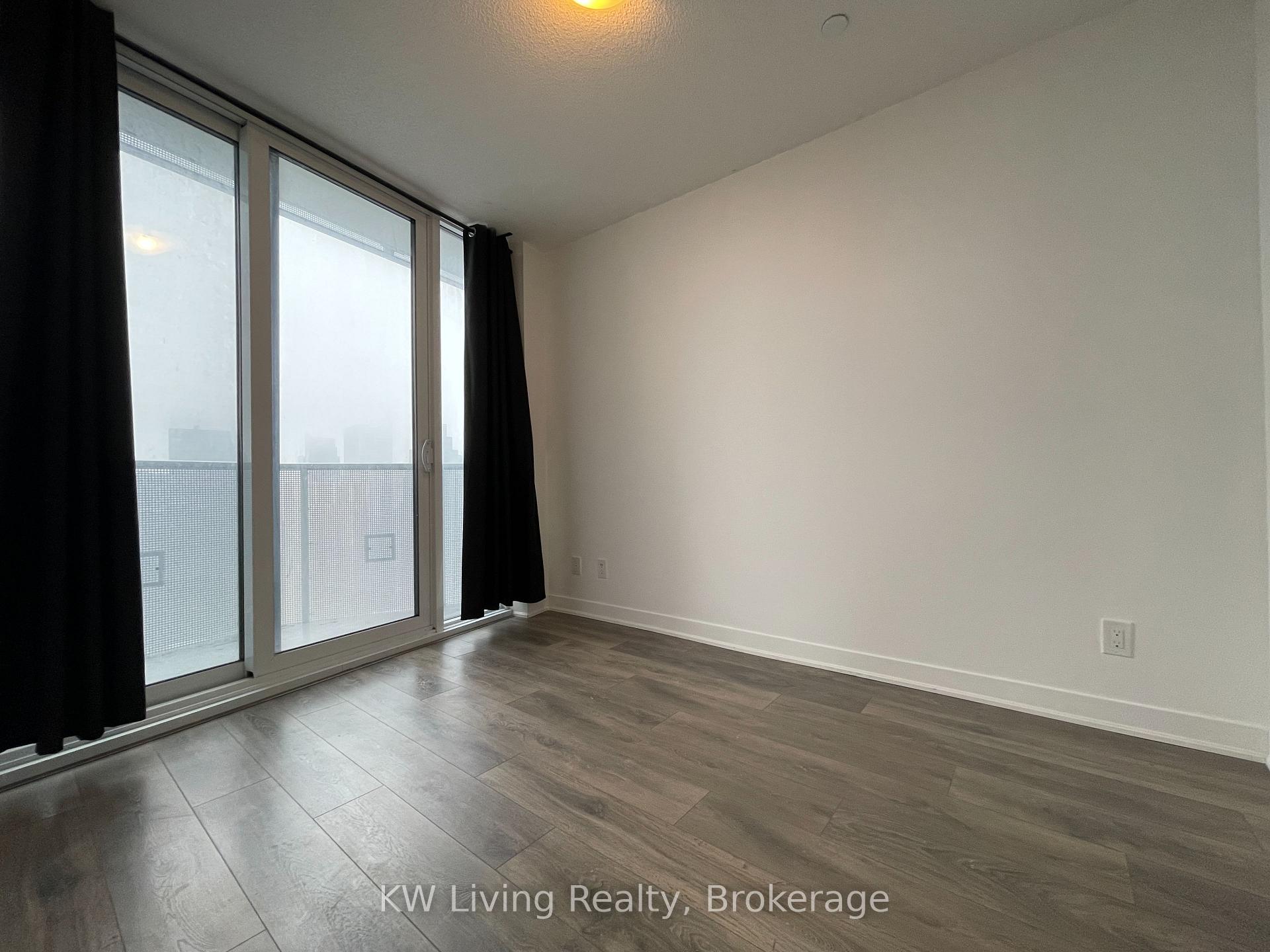 Photo 7 of Unit 6002, 88 Harbour Street, Toronto, Waterfront Communities — HOMEH