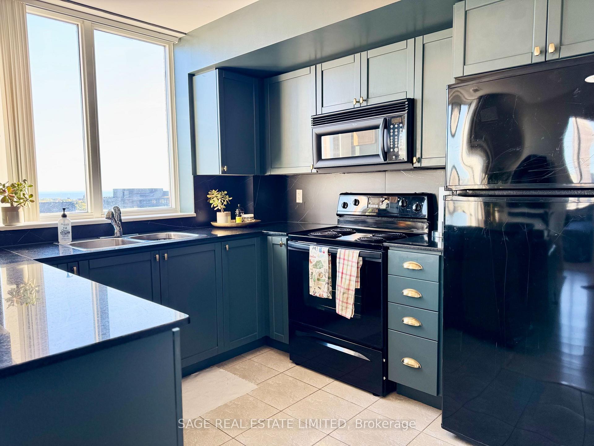 Photo 5 of Unit 1504, 1369 Bloor Street, Toronto, Dufferin Grove — HOMEH