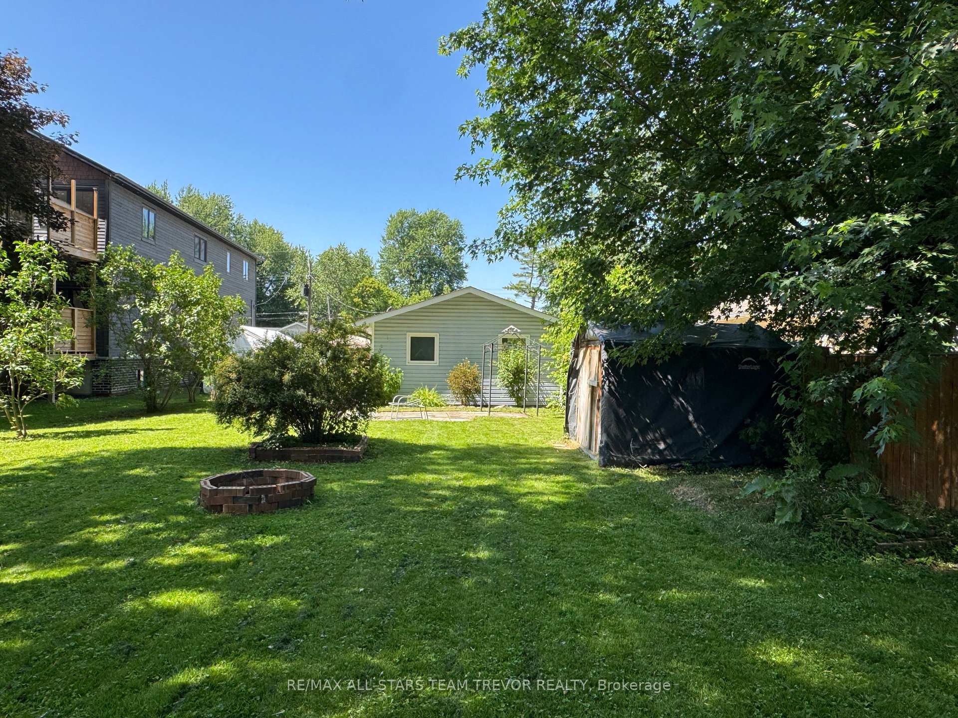 Photo 15 of 213 Bayview Avenue, Georgina, Keswick South — HOMEH