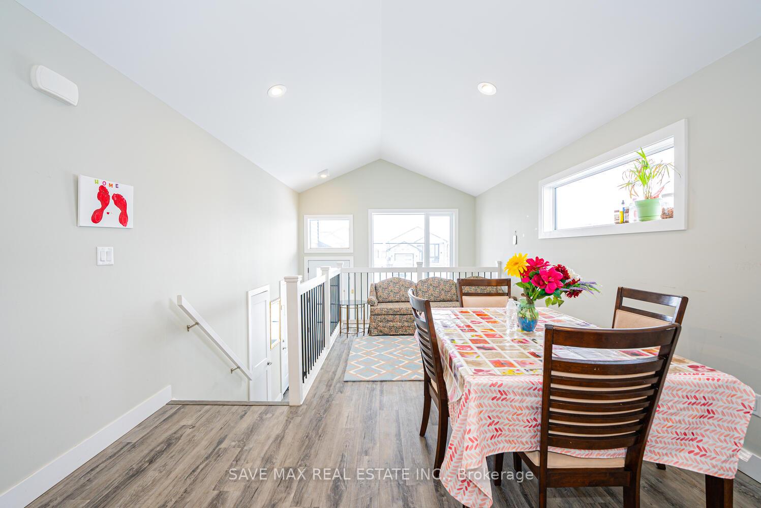 Photo 14 of 103 Ironwood Trail, Chatham-Kent, Chatham — HOMEH