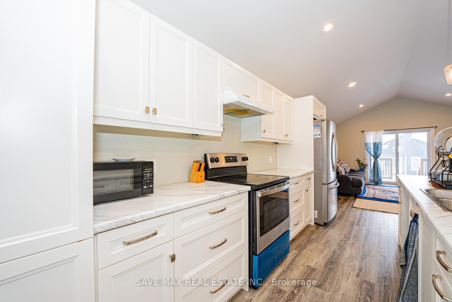 Photo 15 of 103 Ironwood Trail, Chatham-Kent, Chatham — HOMEH