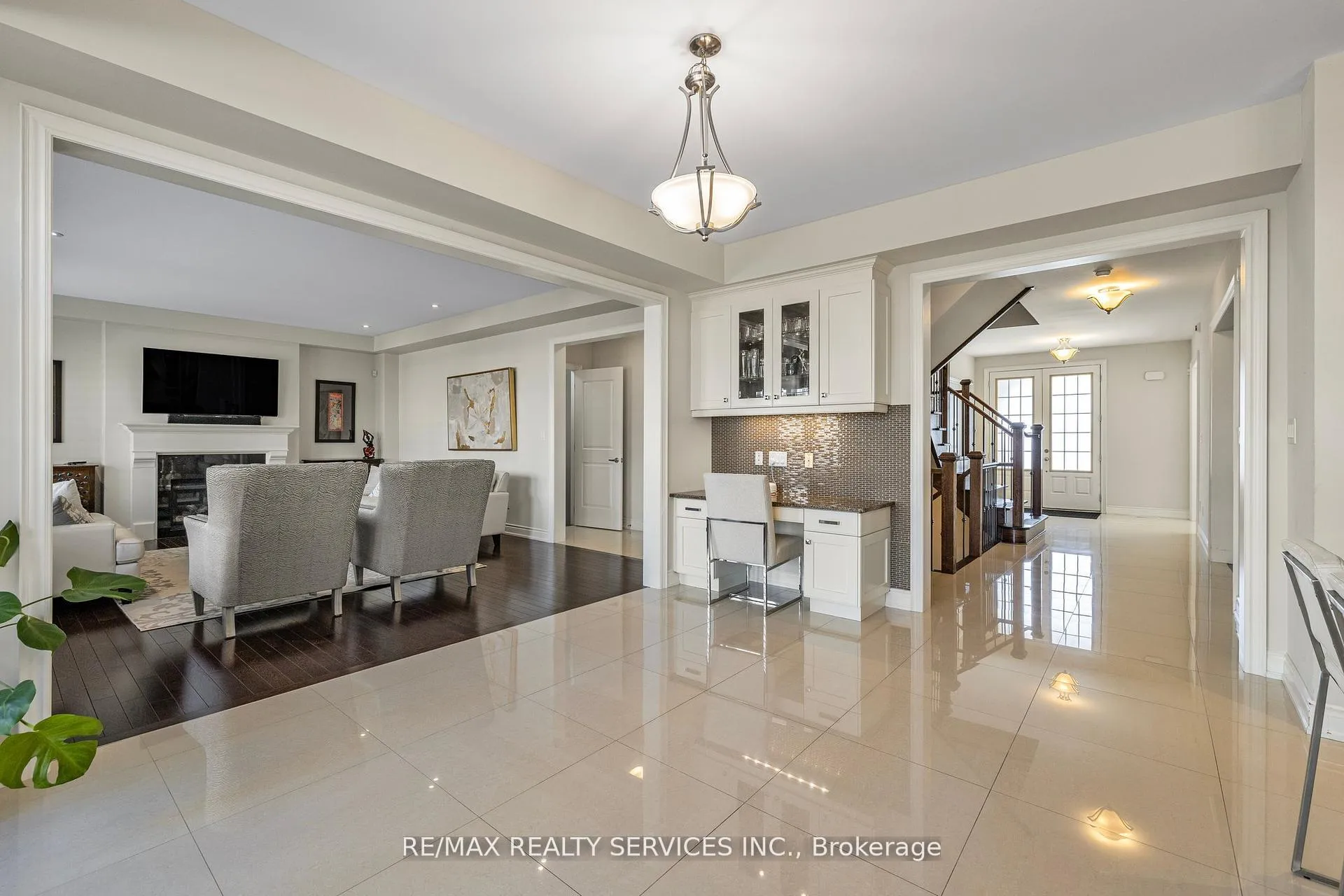 Photo 15 of 5 Perth Street, Brampton, Snelgrove — HOMEH