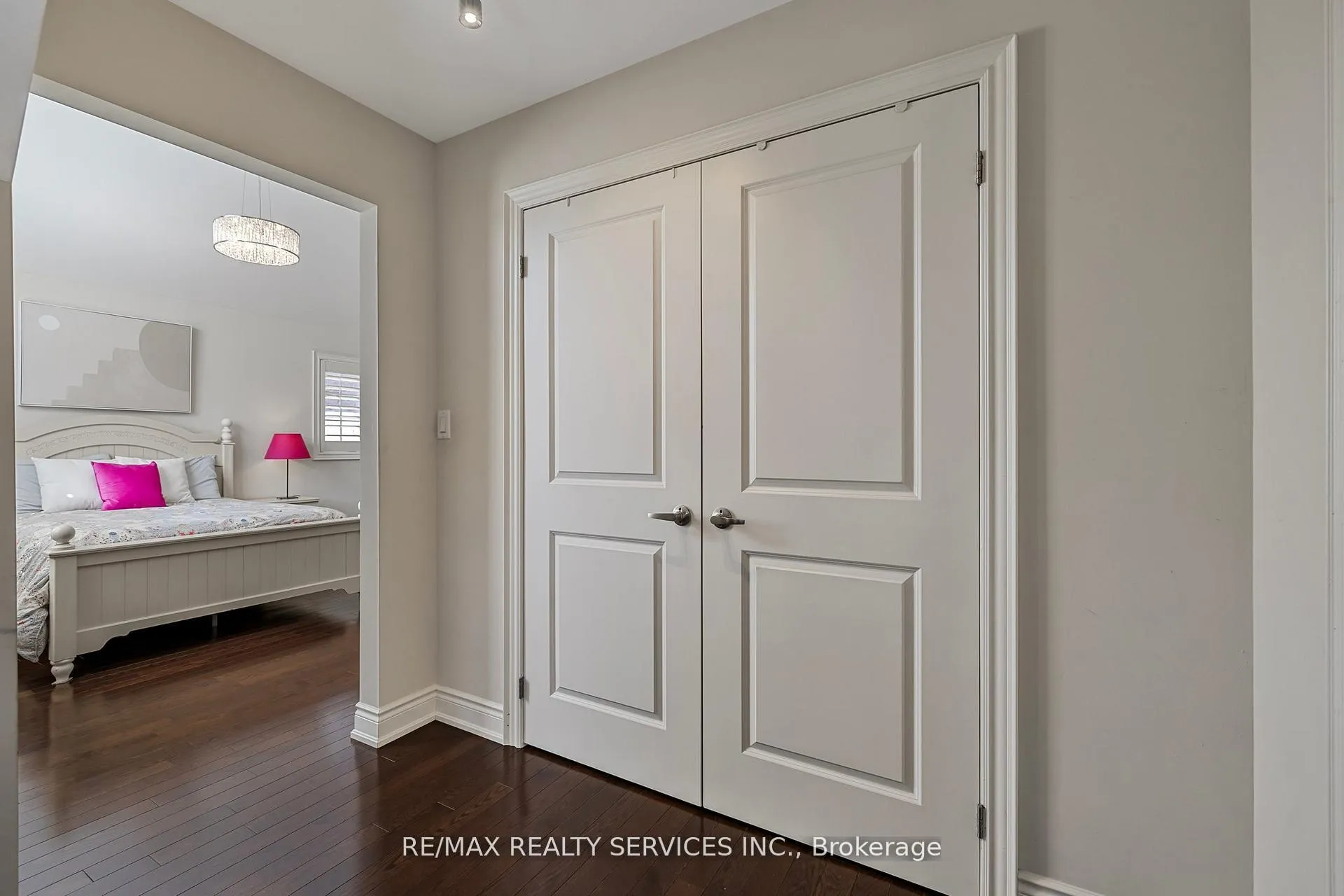 Photo 24 of 5 Perth Street, Brampton, Snelgrove — HOMEH