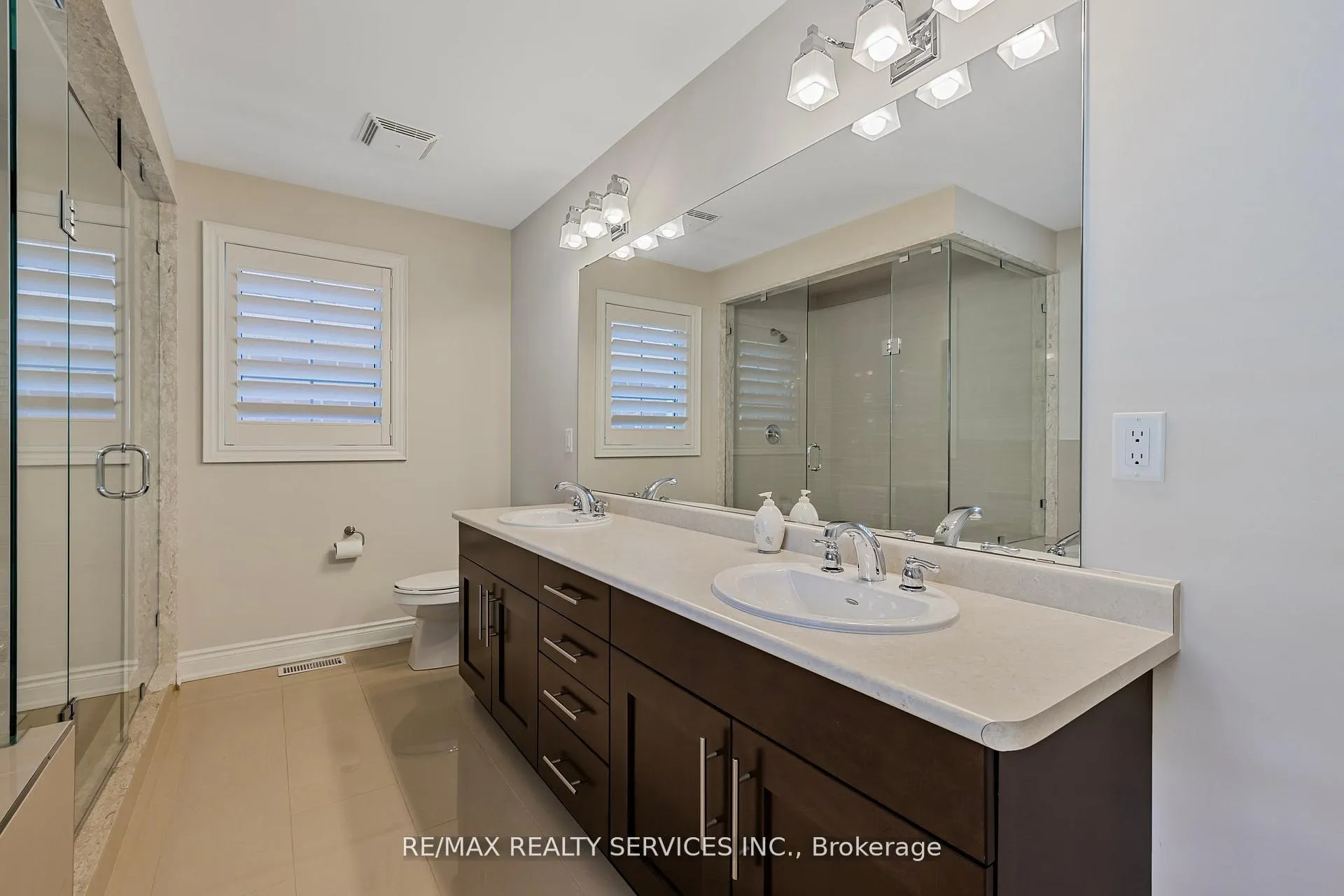 Photo 33 of 5 Perth Street, Brampton, Snelgrove — HOMEH